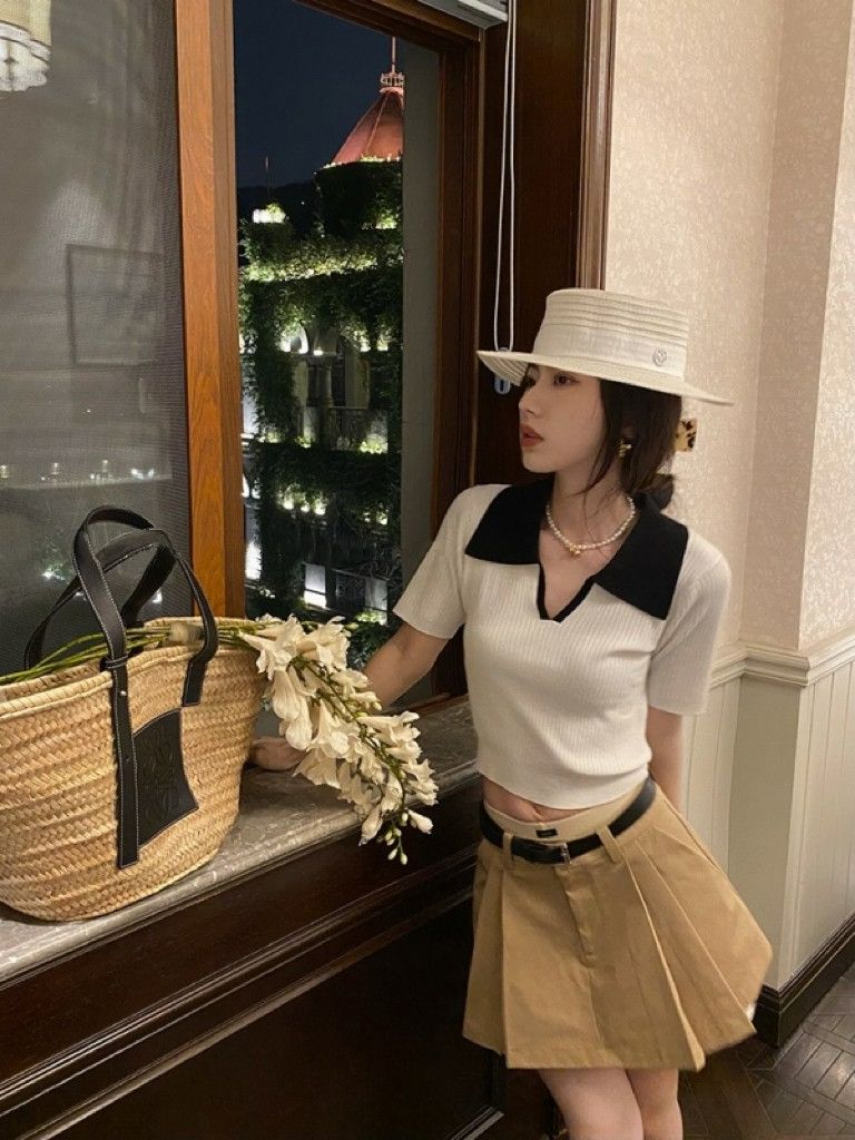 預購-2238法式撞色性感翻領上衣-白色