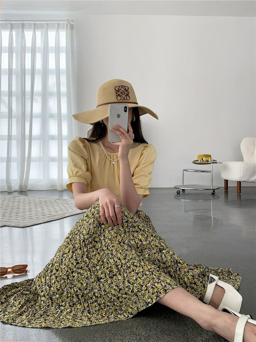 預購-2240韓版純色可拆珍珠鍊條上衣-黃色