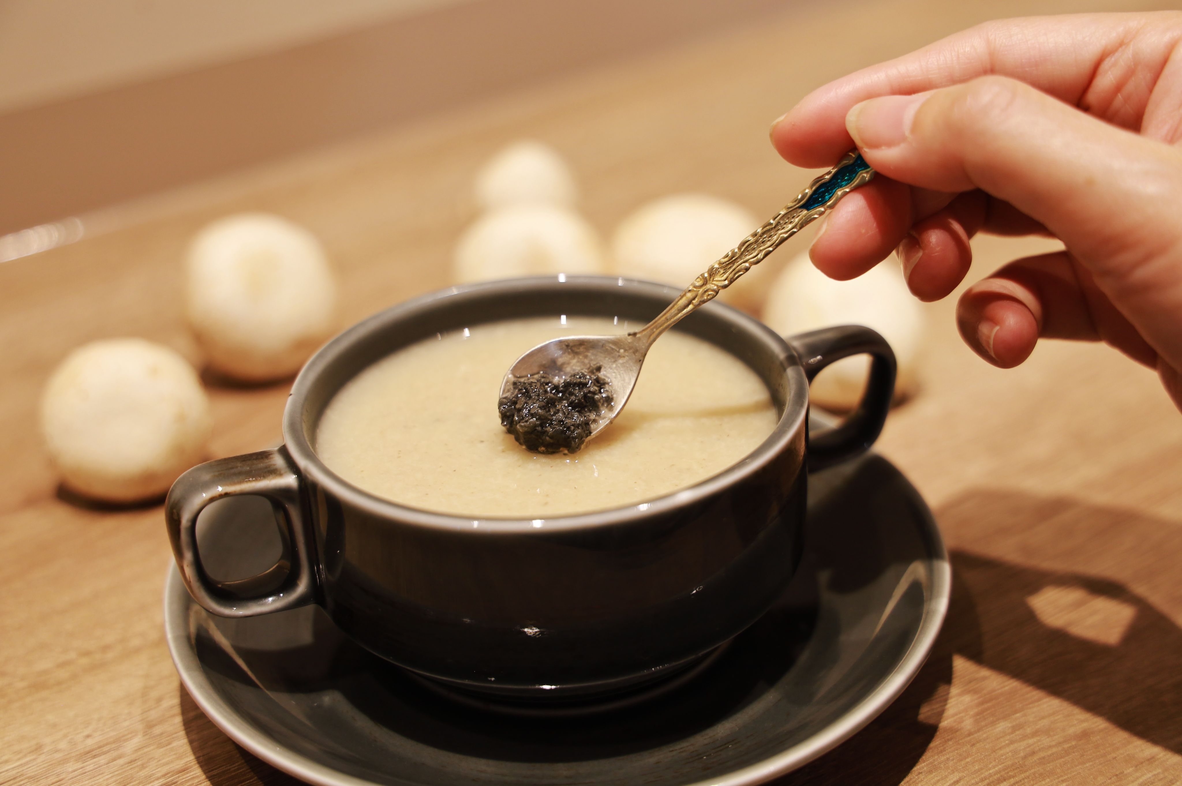 松露蕈菇濃湯
