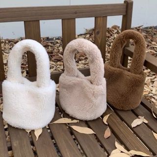 （現貨出清藍）羊羔毛水桶小包/手拿包