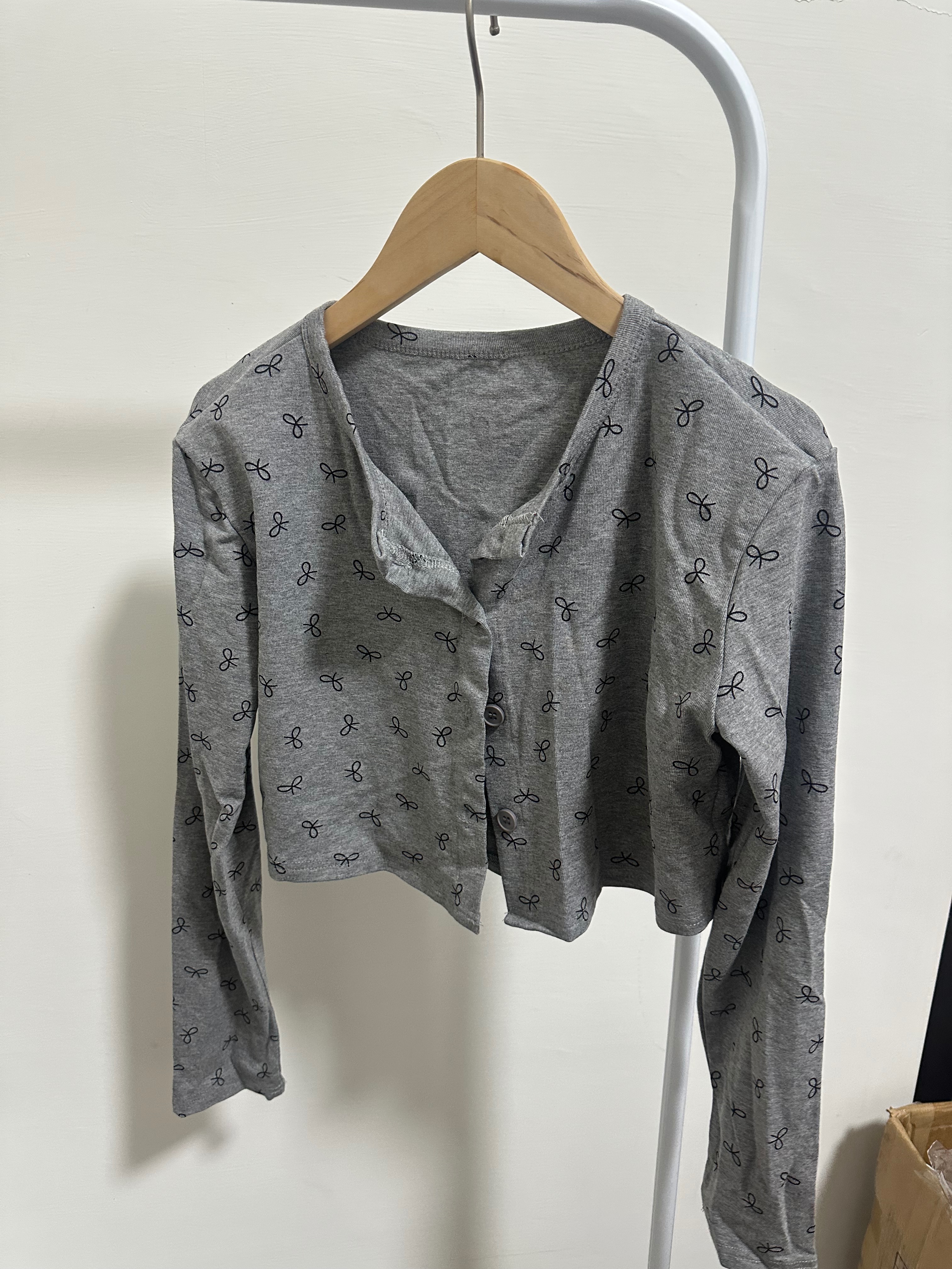 墊肩蝴蝶結罩衫