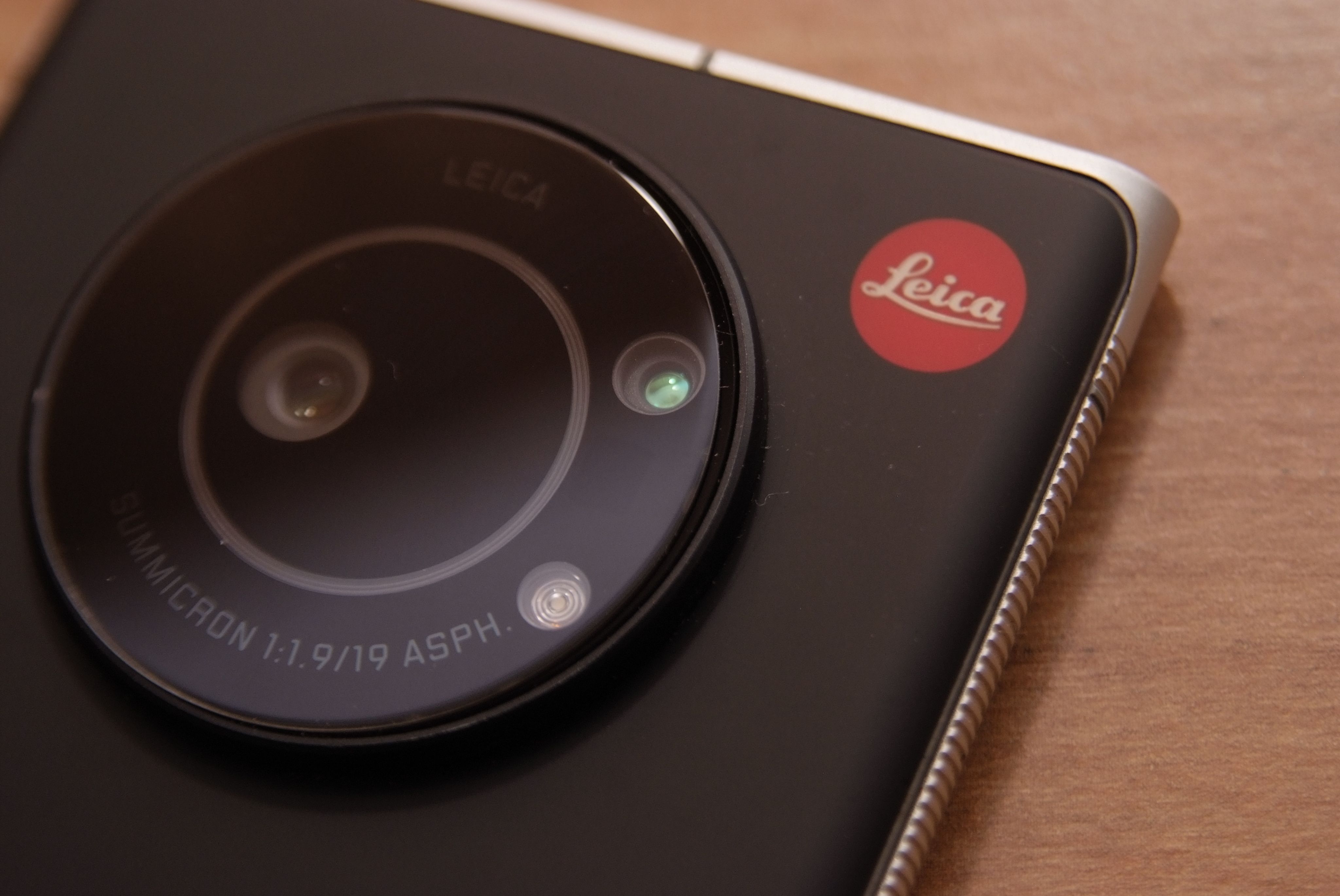 徠卡 Leica Leitz Phone 1 手機界的相機王者