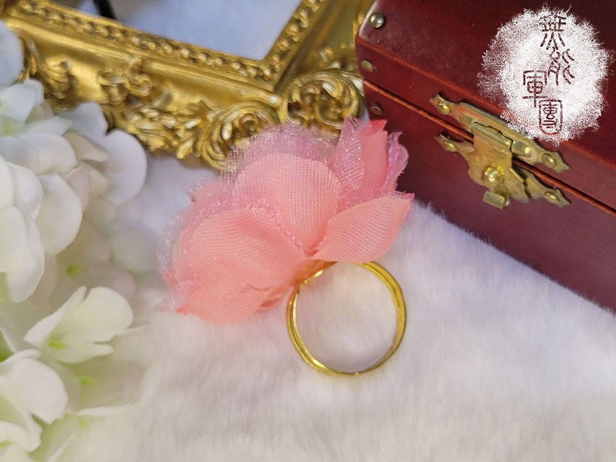 紗質玫瑰戒指