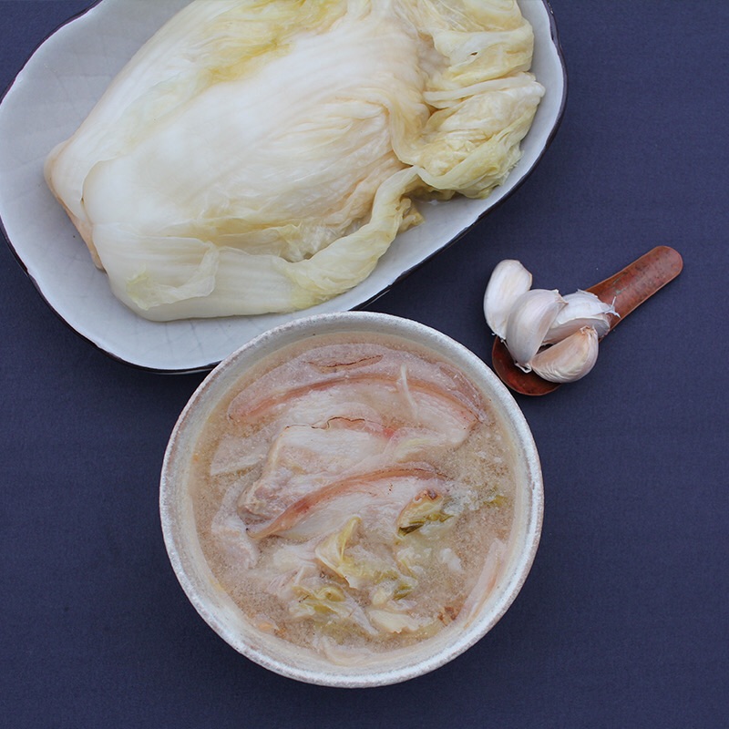 酸菜白肉湯