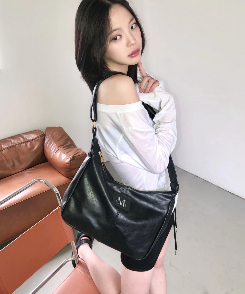 Mucent 拉鍊包 메린 골드 라인 레더 숄더백