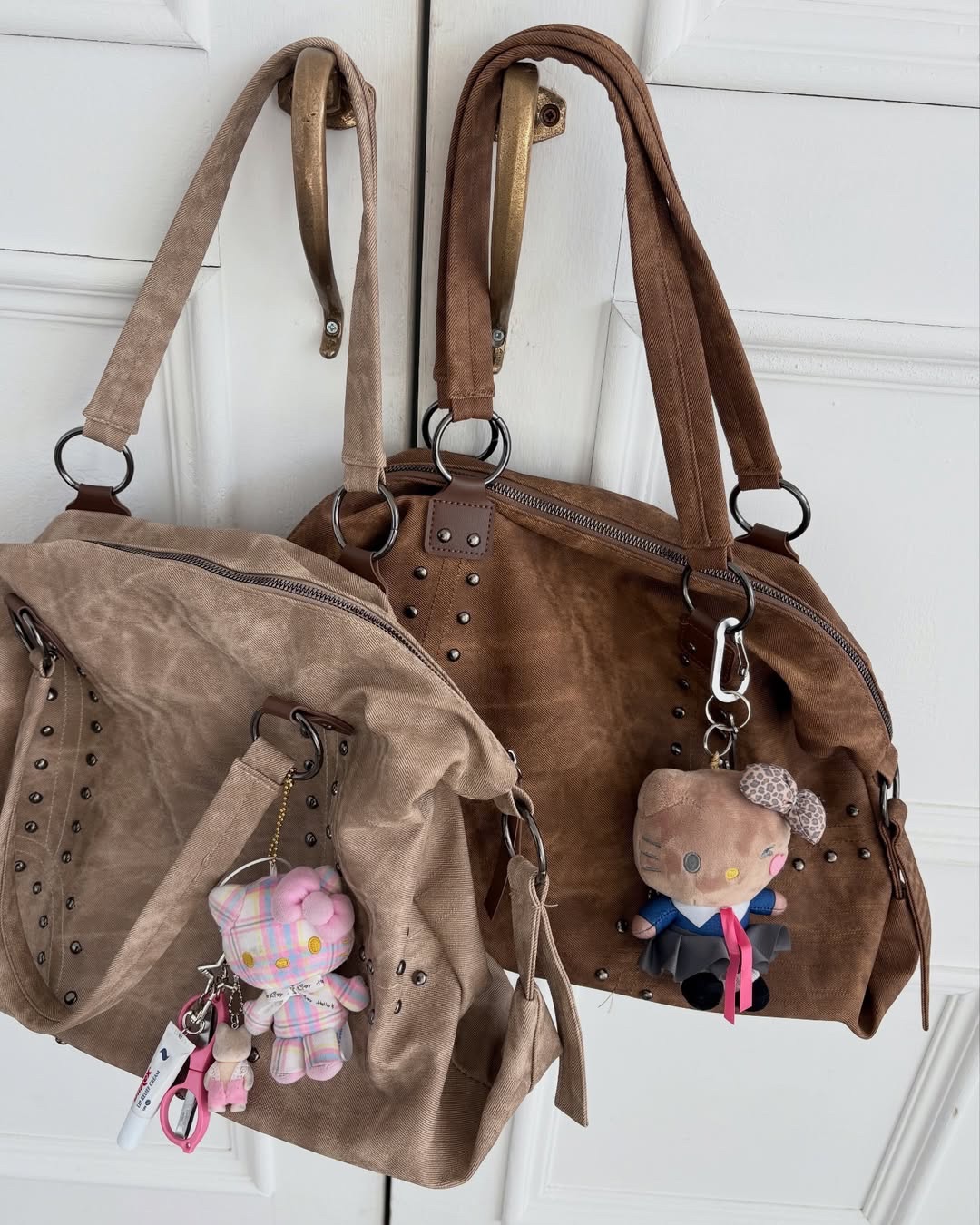 Blackup 비크먼 스터드 빈티지 레더 숄더백