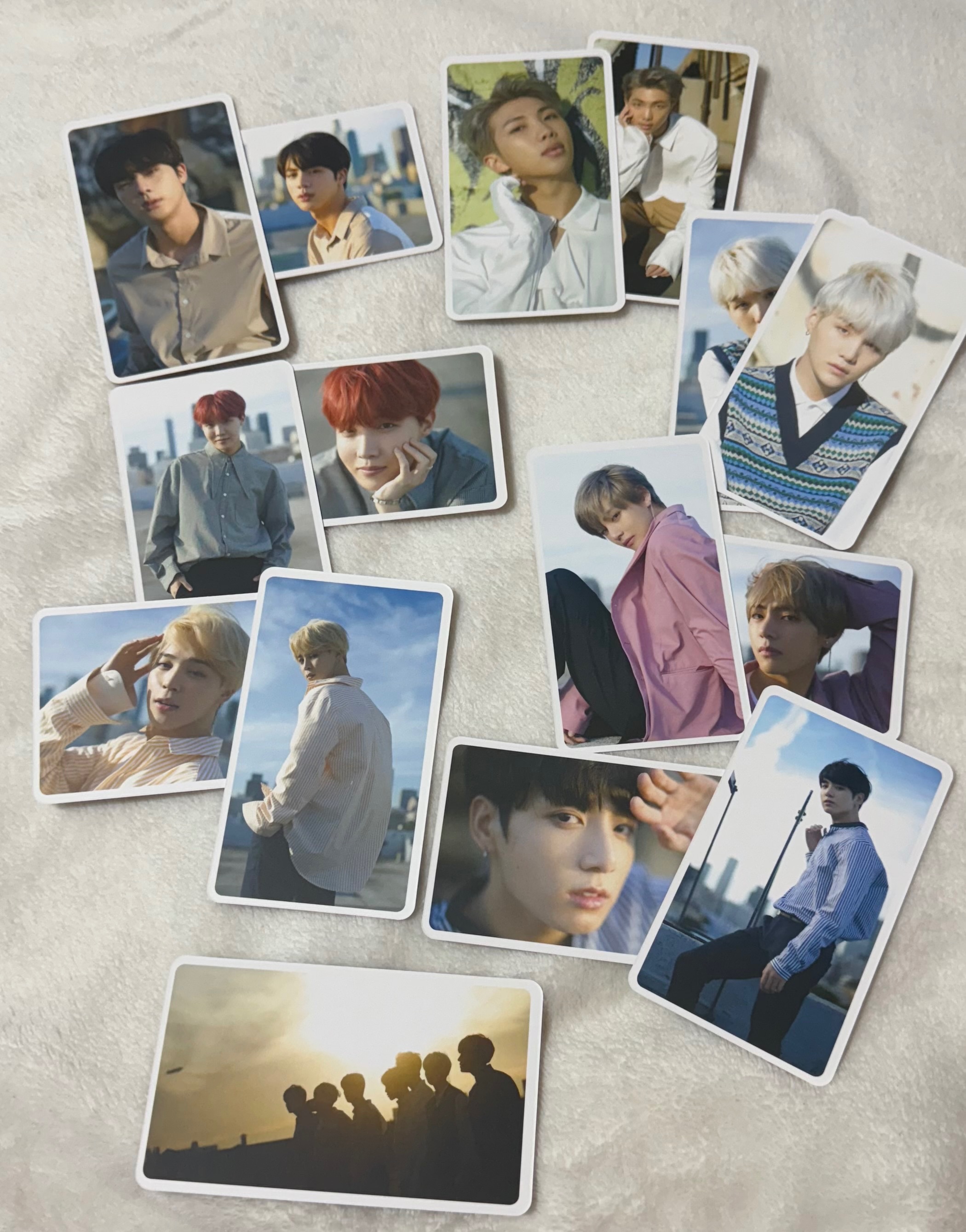 D社第一版雙面雜誌卡