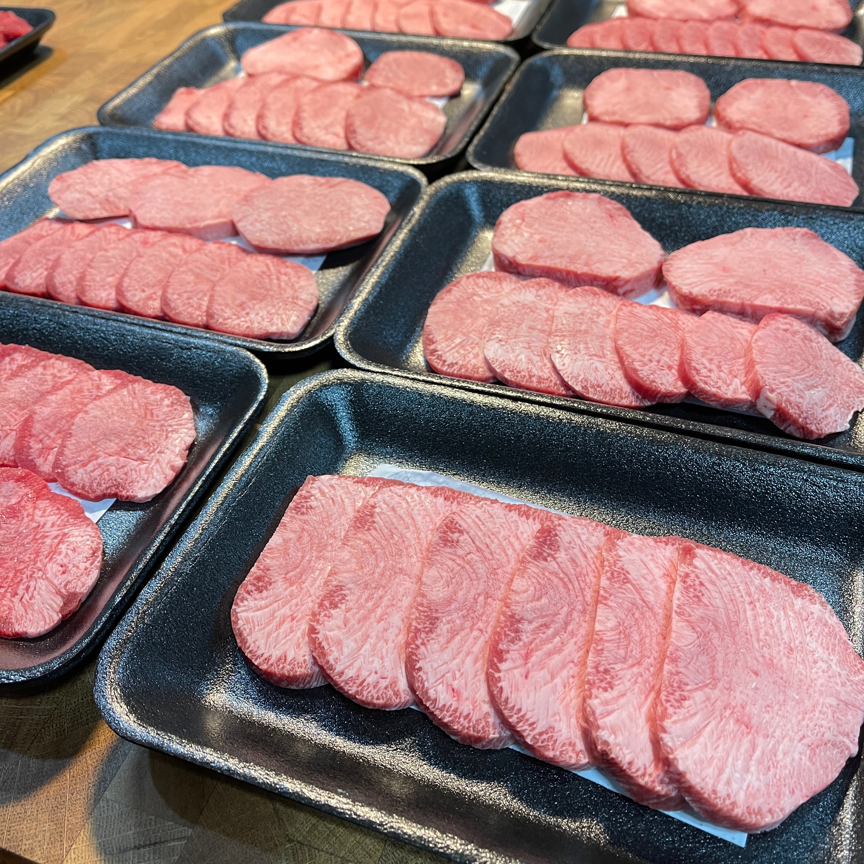 澳洲和牛牛舌（請點照片看切法）原肉購買（冷藏原肉無備註分切方式會冷凍寄出）（需分切請備著）