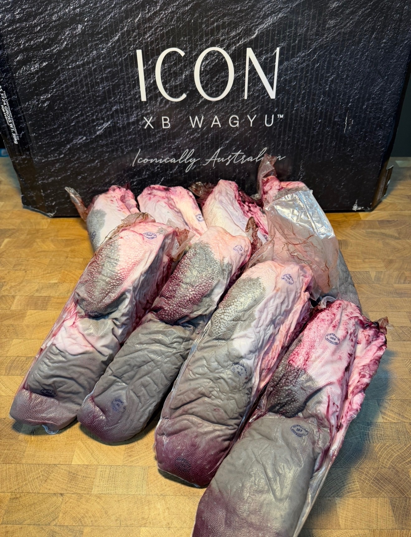 澳洲ICON和牛牛舌（請點照片看切法）原肉購買（冷藏原肉無備註分切方式會冷凍寄出）（需分切請備著）