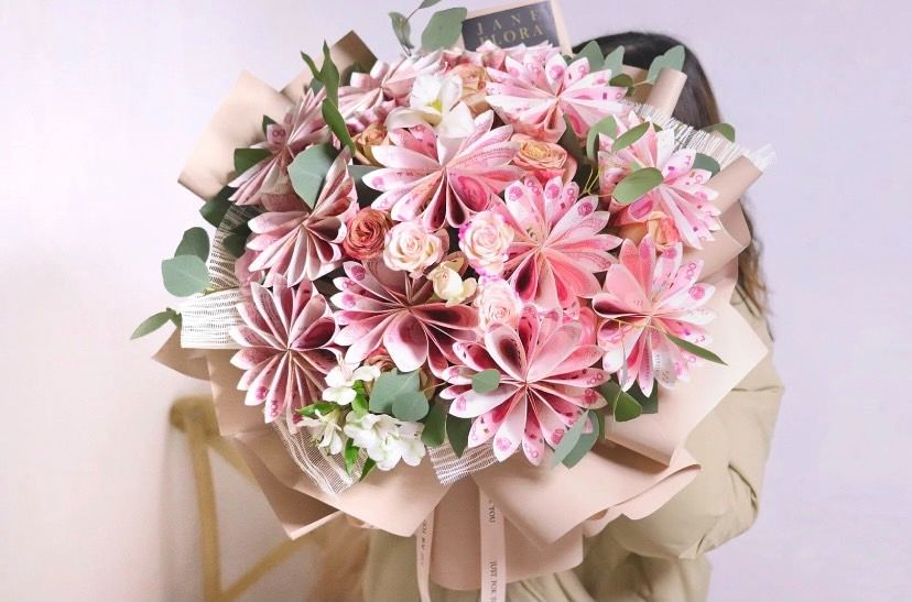 花錢花到手軟-12朵錢花鈔票花束