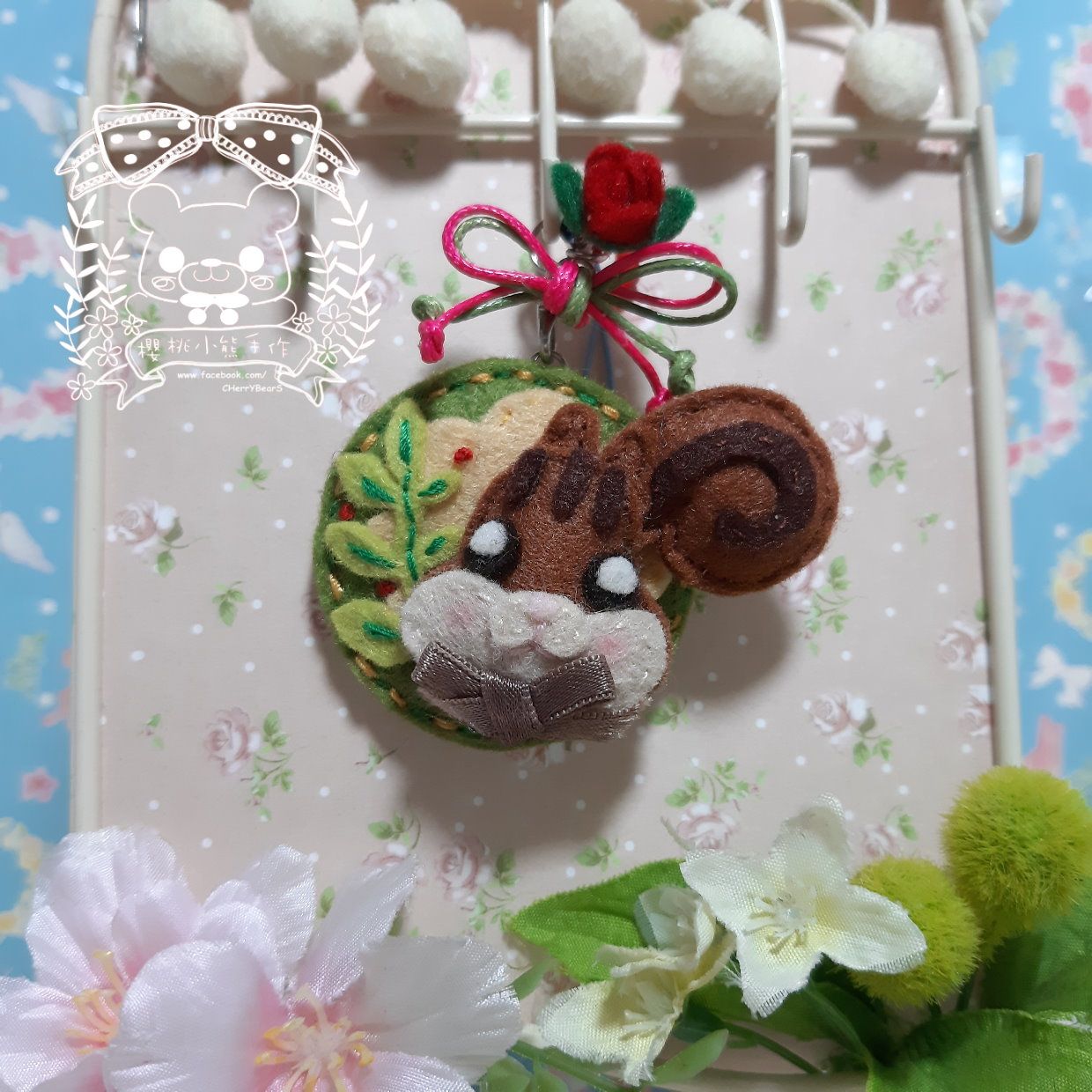 養一隻小狐狸手作＊手工 原創設計【綠野仙蹤 松鼠平安符袋 吊飾/防塵塞/別針】