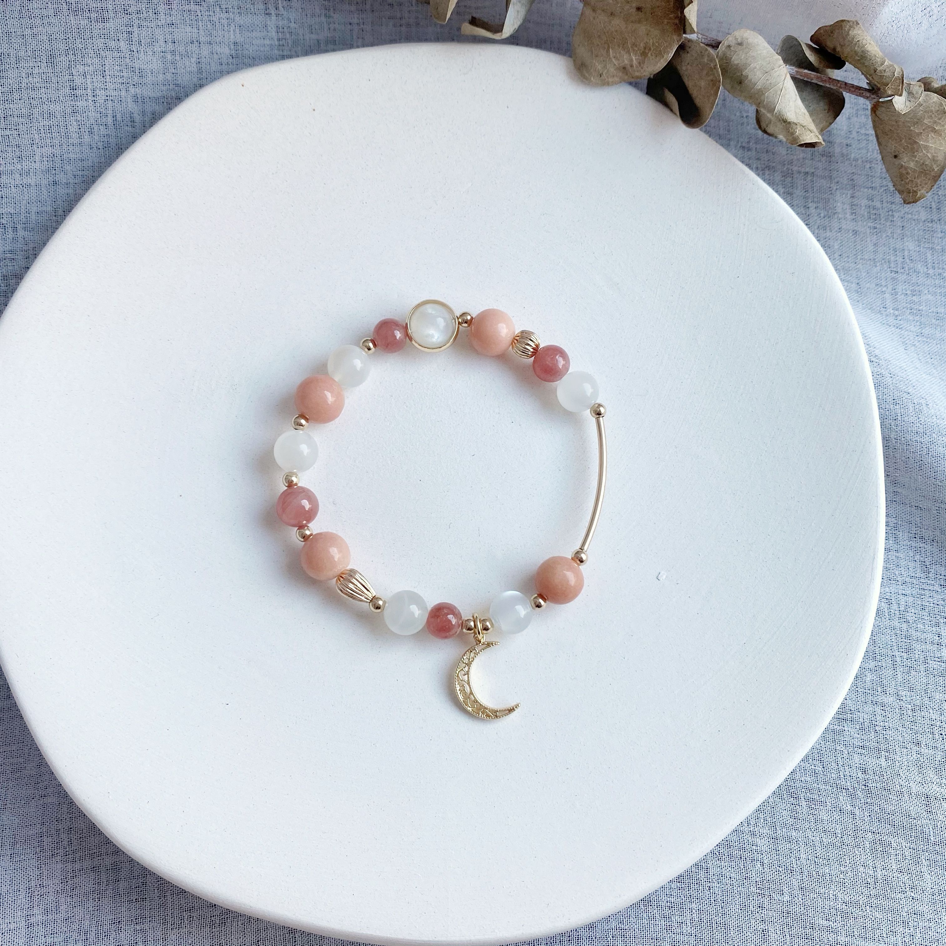 【胭脂】- 紅紋石薔薇輝月光石手鍊