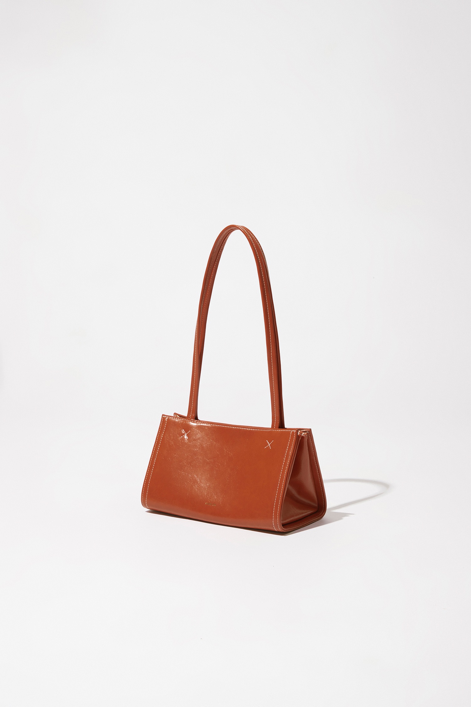 Oblong bag Tiny · 오블롱백 티니 / 캐럿