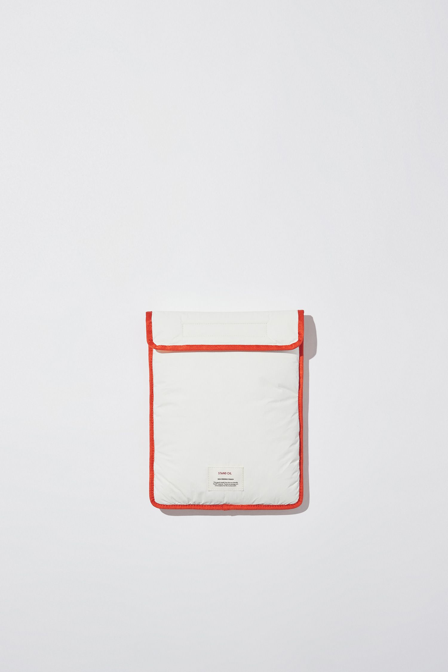 （Eco-Friendly） Laptop Pouch · 랩탑파우치 / 버터