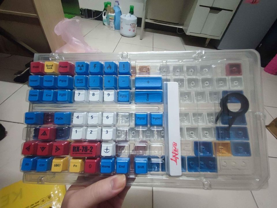 鋼彈/高達 全新PBT鍵帽+大滑鼠墊