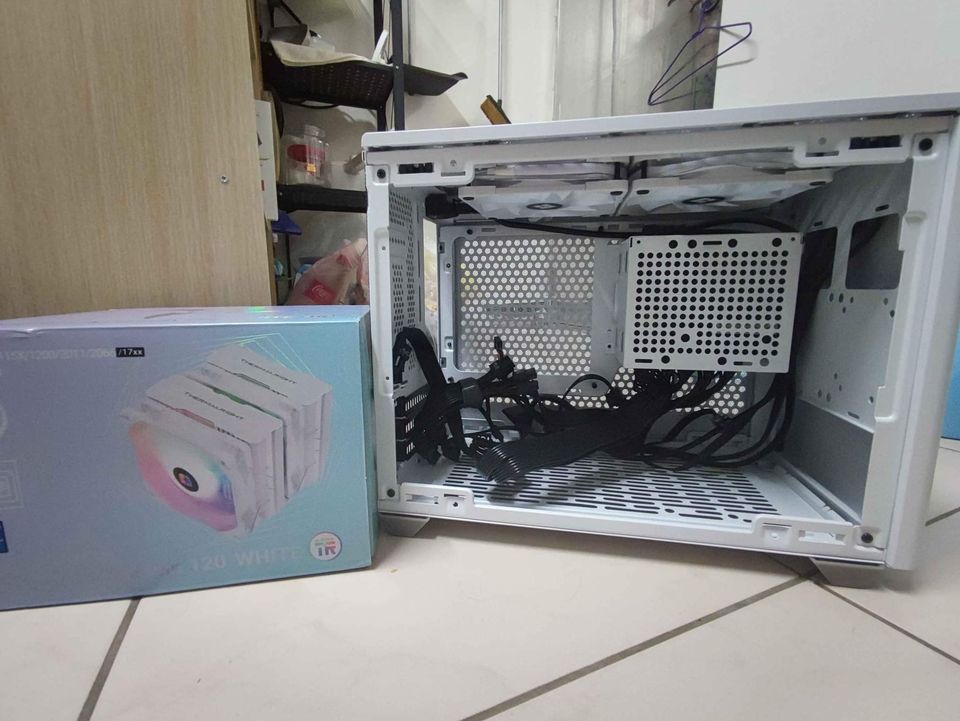 酷媽ITX NR200 ＆ V650 SFX ＆ 利民PA120 White ARGB
