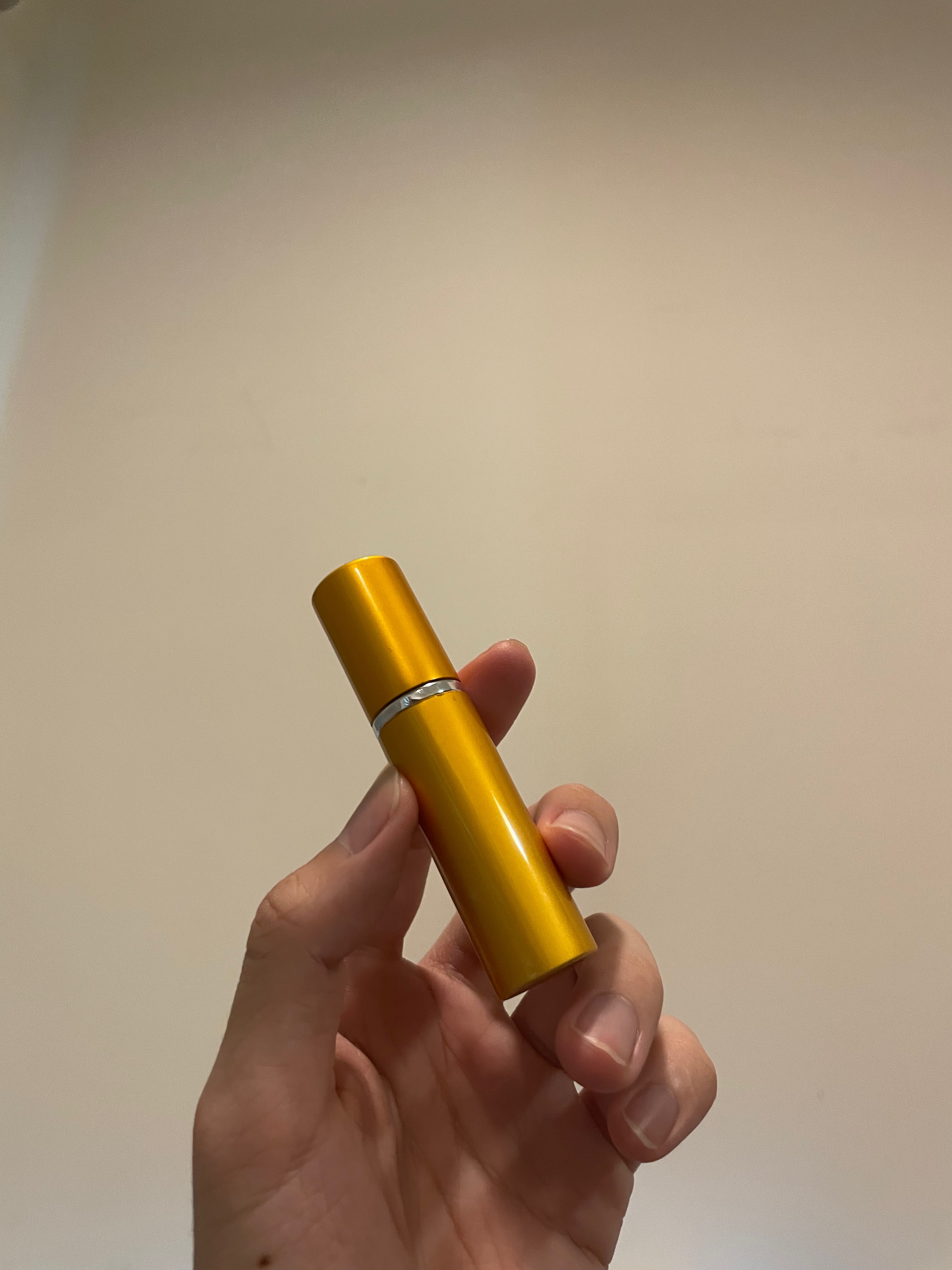 尼克體香水