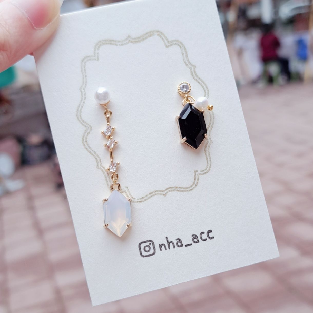 ＜市集限定＞不對稱寶石耳環