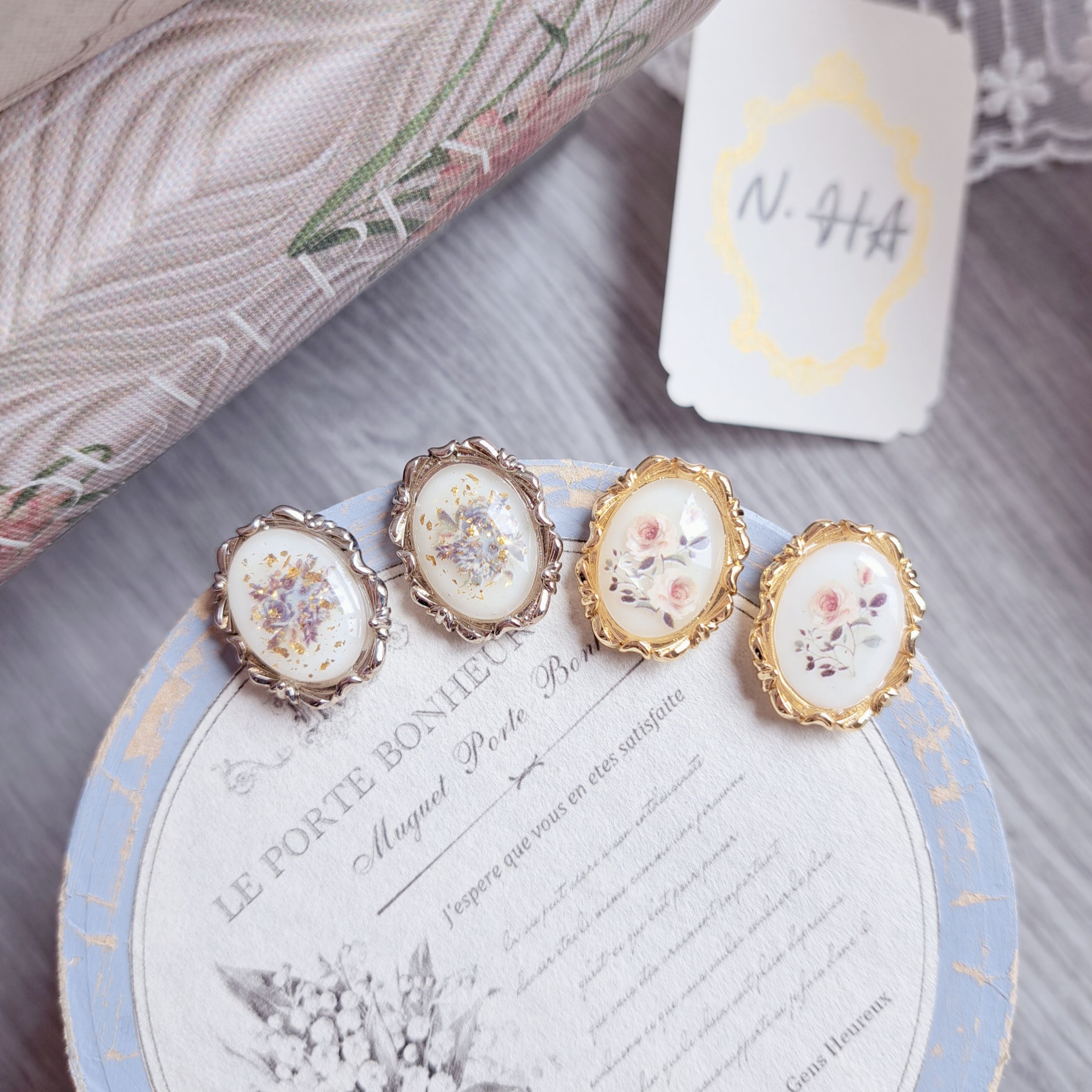 ＜市集限定＞古典玫瑰畫框耳環