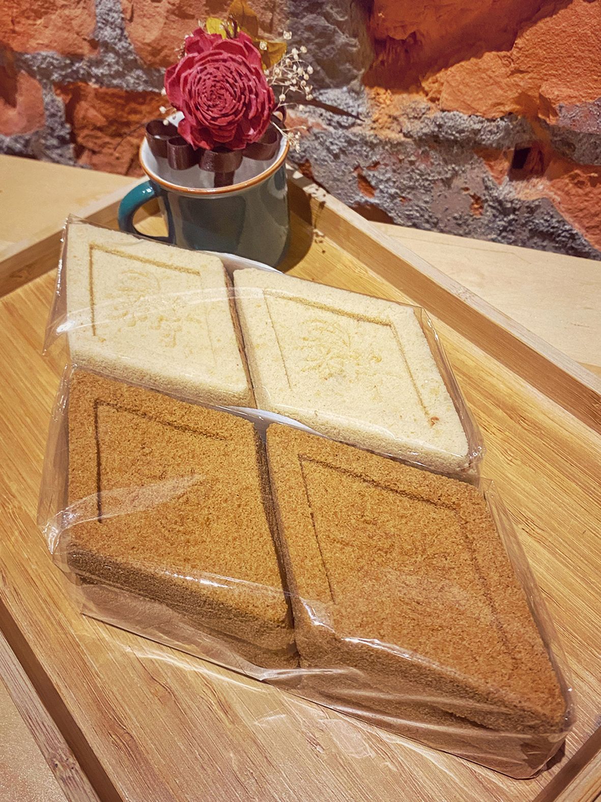 👨‍🍳【麵麵茶茶】創意麵茶本店 - 菱形糕、綠豆糕、鹹梅糕、全素｜台灣古早味糕餅