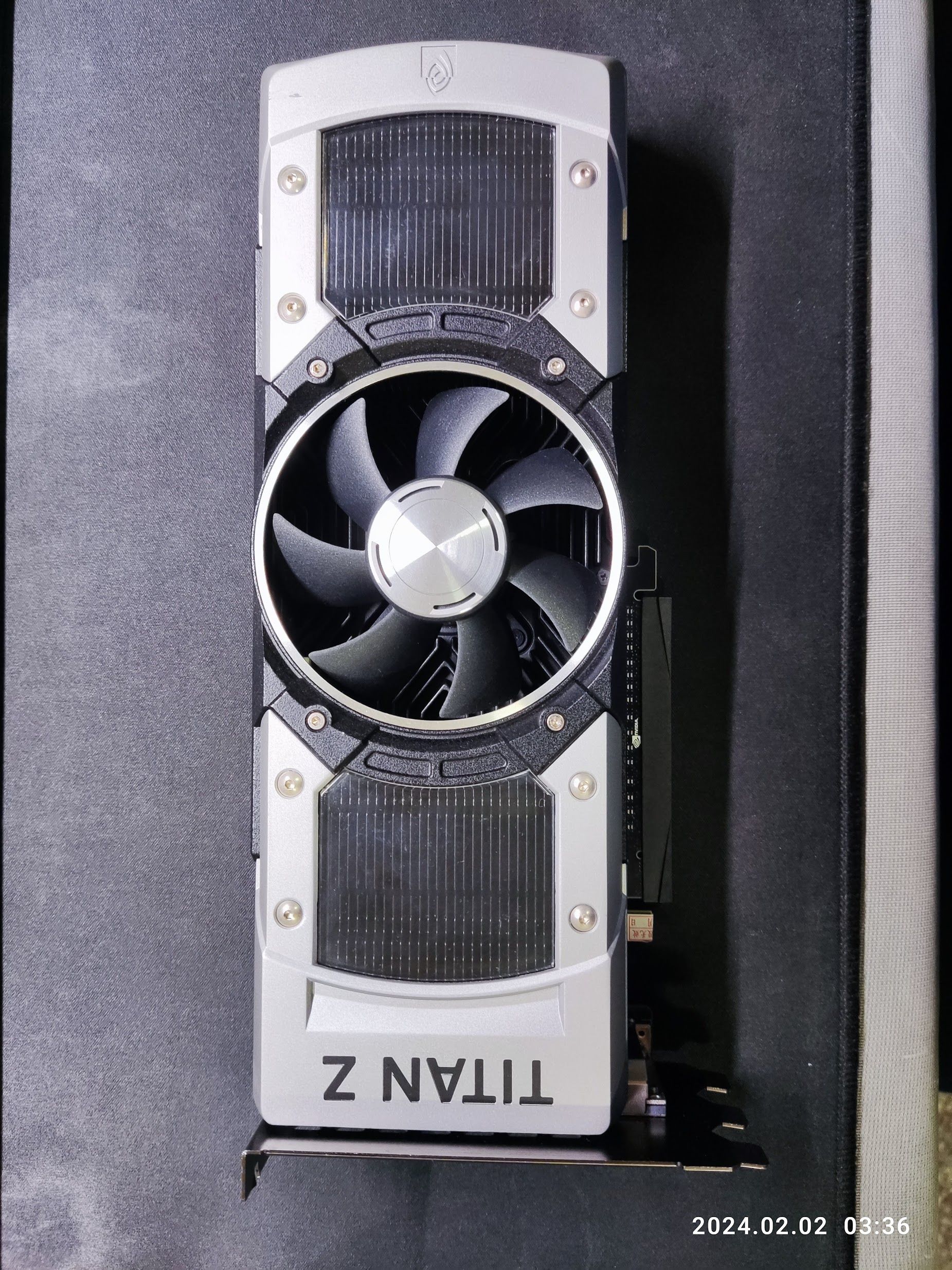 NVIDIA GTX TITAN Z 顯卡