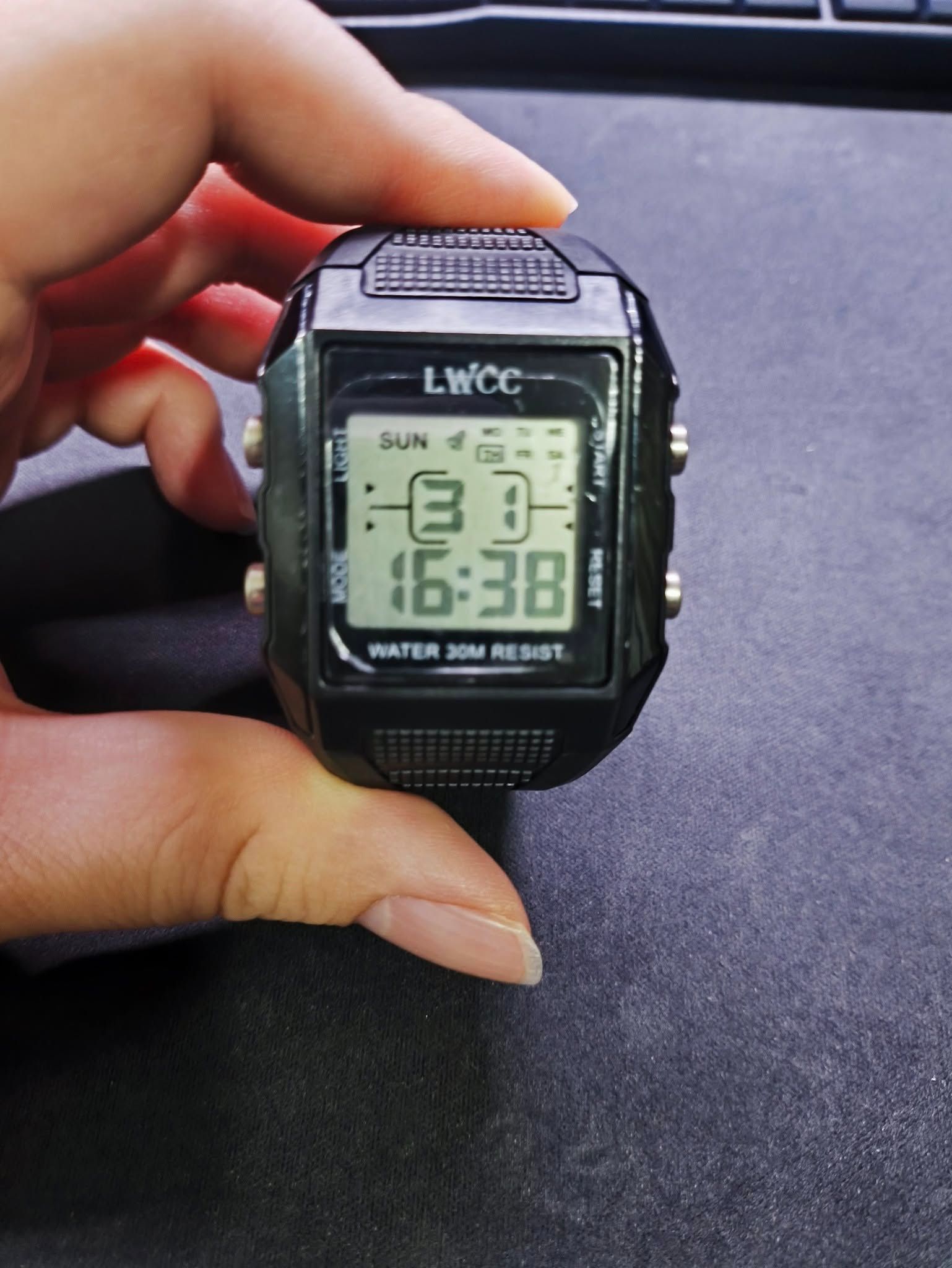 電子錶 LWCC 男士手錶 出清