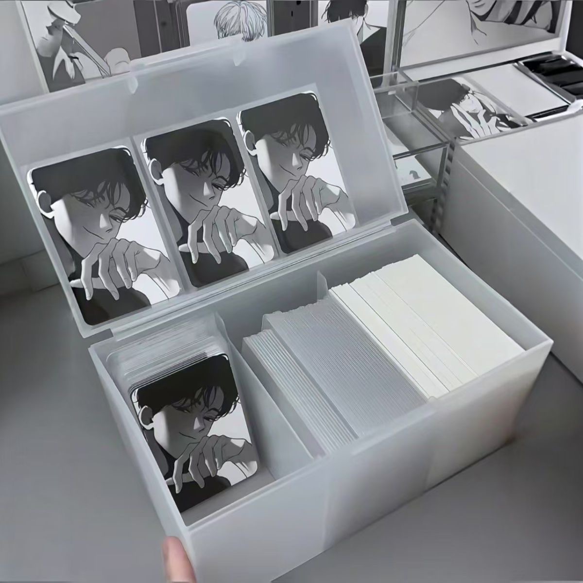 【預購】磨砂小卡分隔收納盒（三格）
