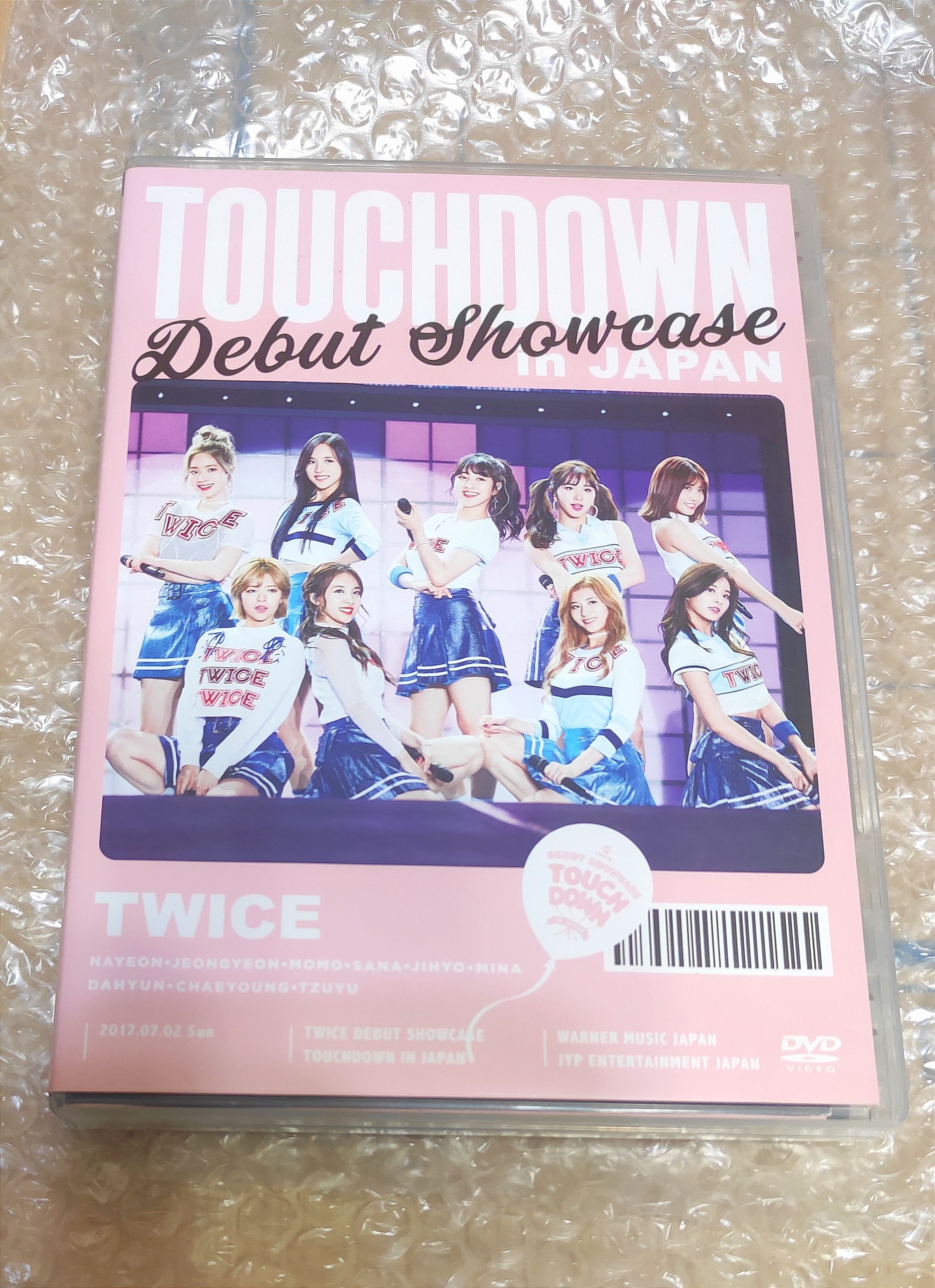 部分現貨-TWICE 日本 出道 SHOWCASE Touchdown in JAPAN （DVD） - 藍光版