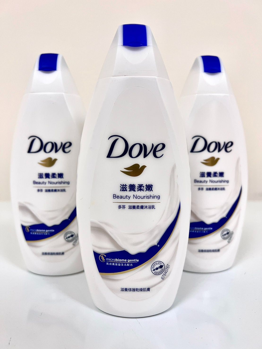 多芬Dove滋養柔膚沐浴乳