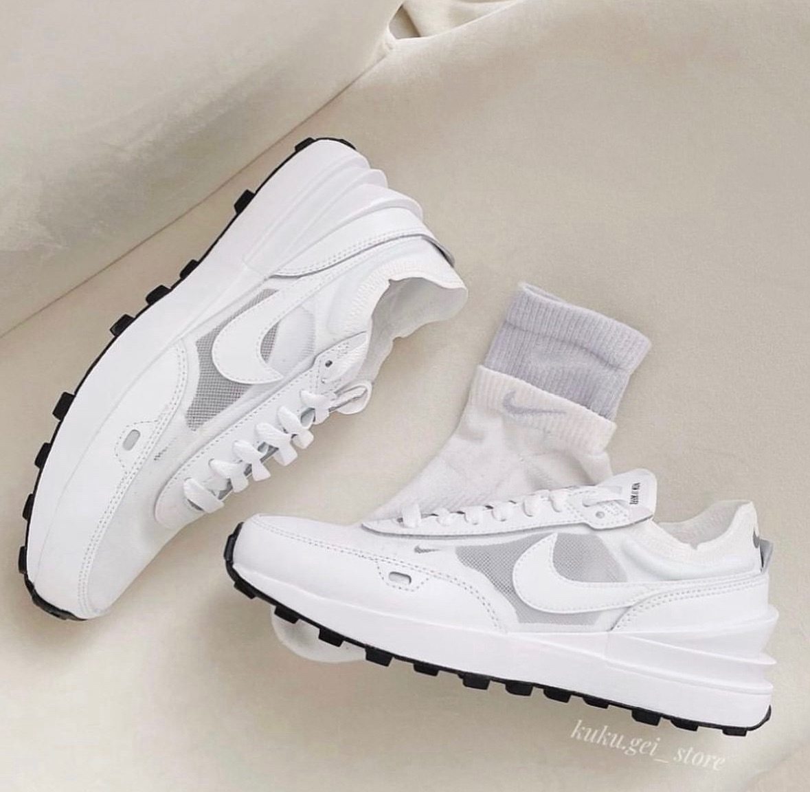 Nike Waffle One 小Sacai 全白