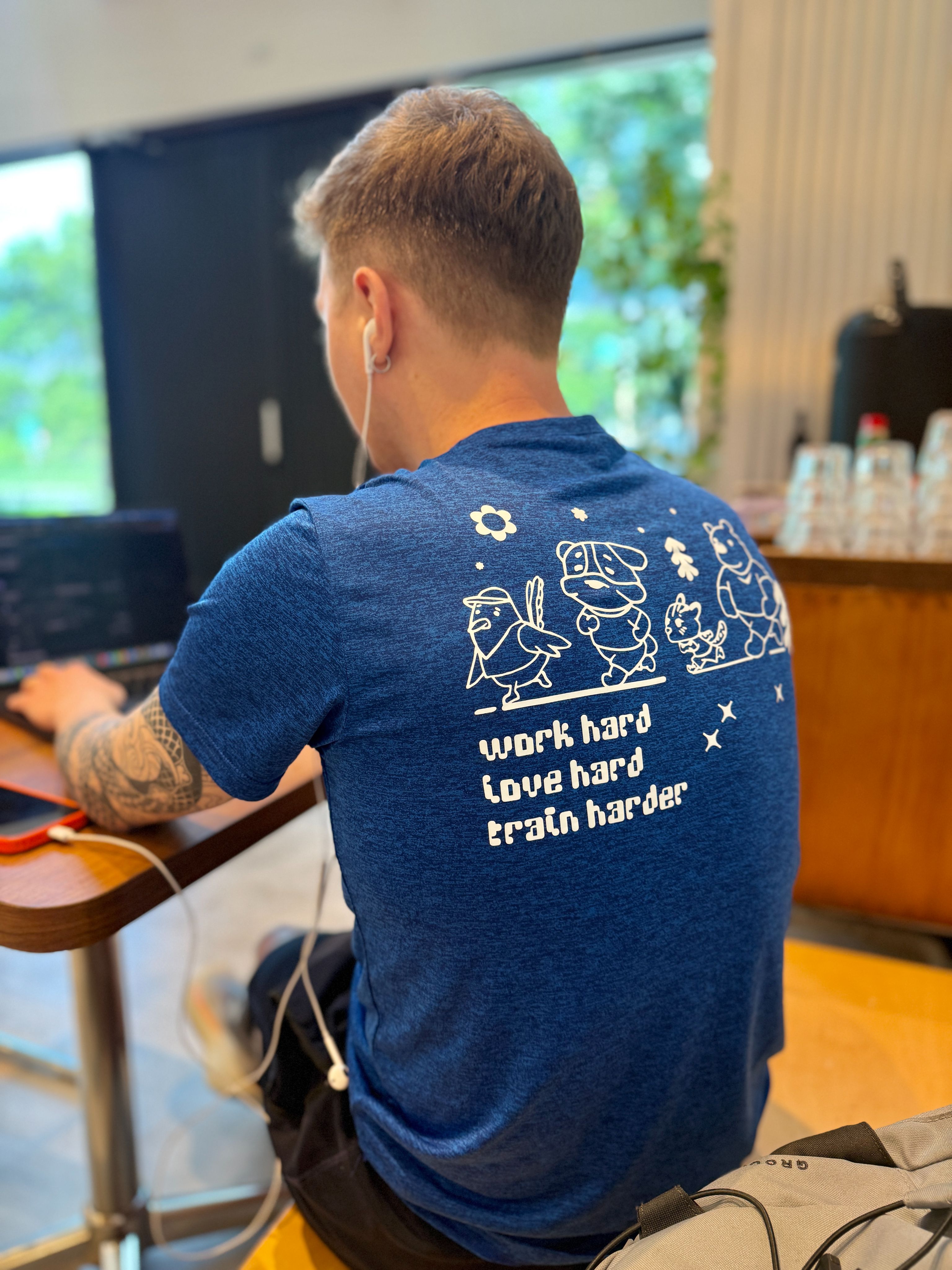 一輪的運動T-shirt_2026新款 （預購截止/七月底以前出貨）