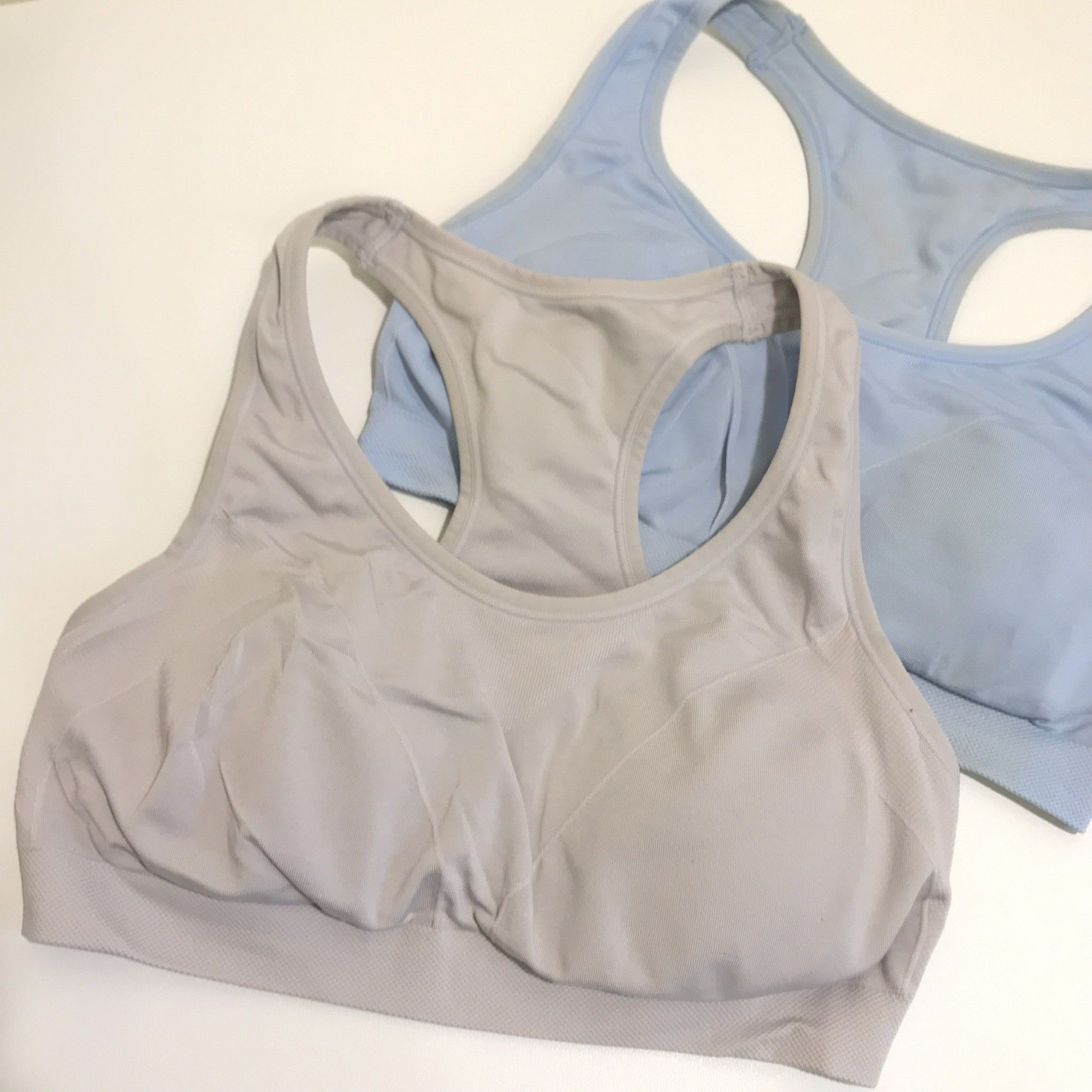 Uniqlo AIRISM 罩杯式短版背心 運動內衣