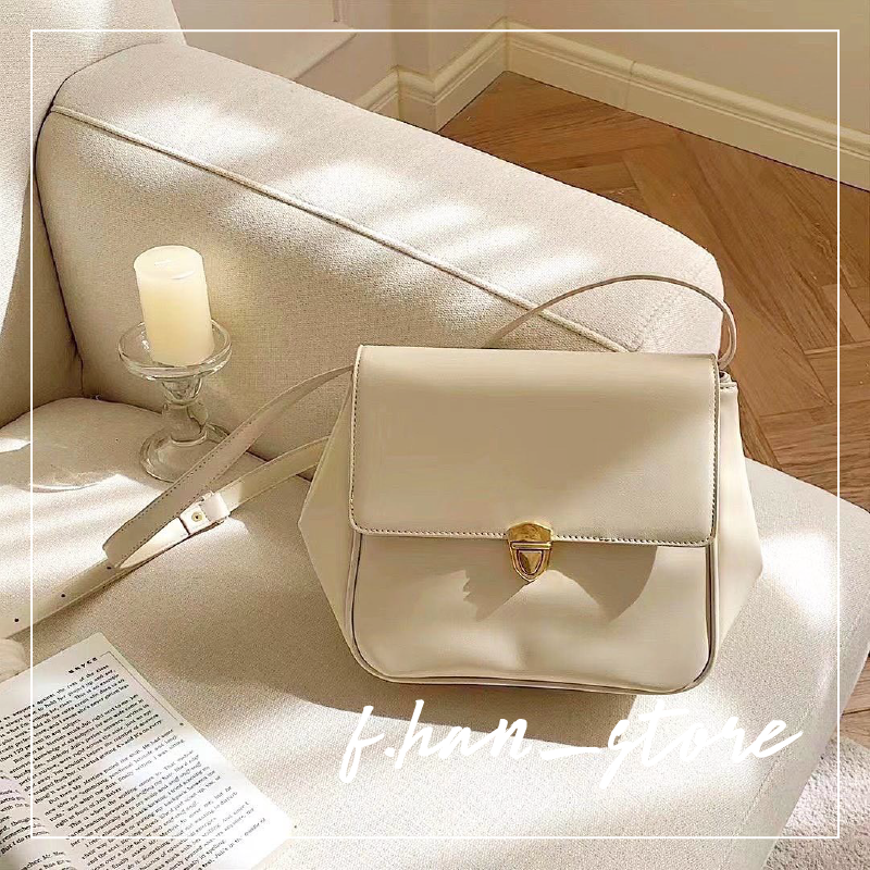 韓國百搭柔軟五金釦斜背包