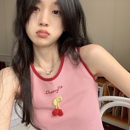櫻桃女孩🍒甜辣字母刺繡吊帶