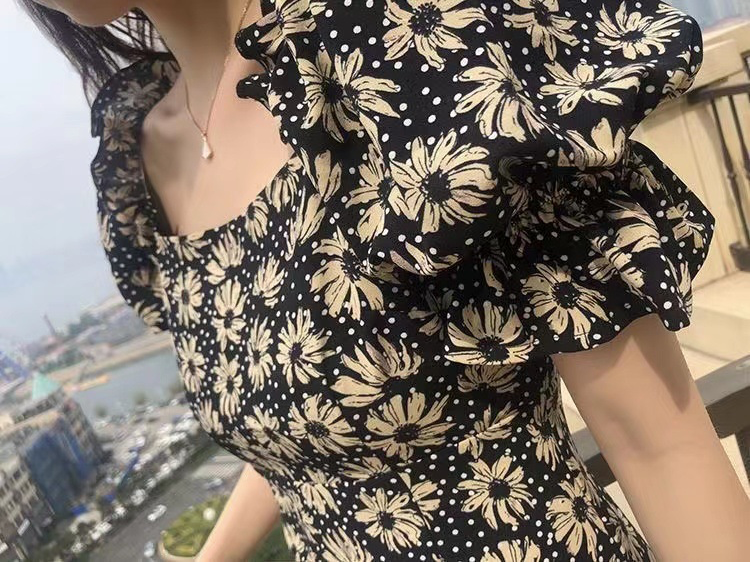 雛菊花印復古方領連身裙
