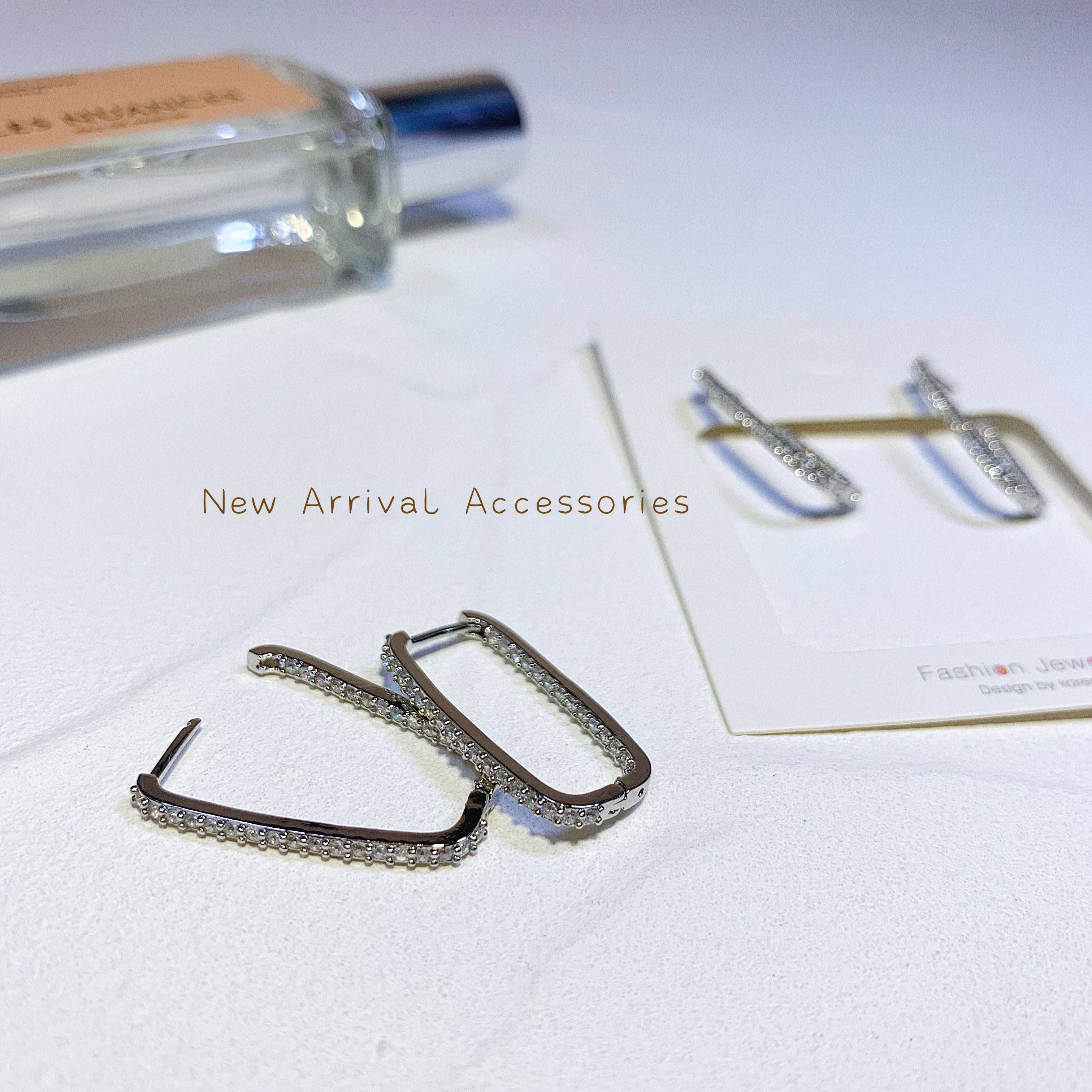 E-排鑲鑽易扣耳圈⛔️不可改夾