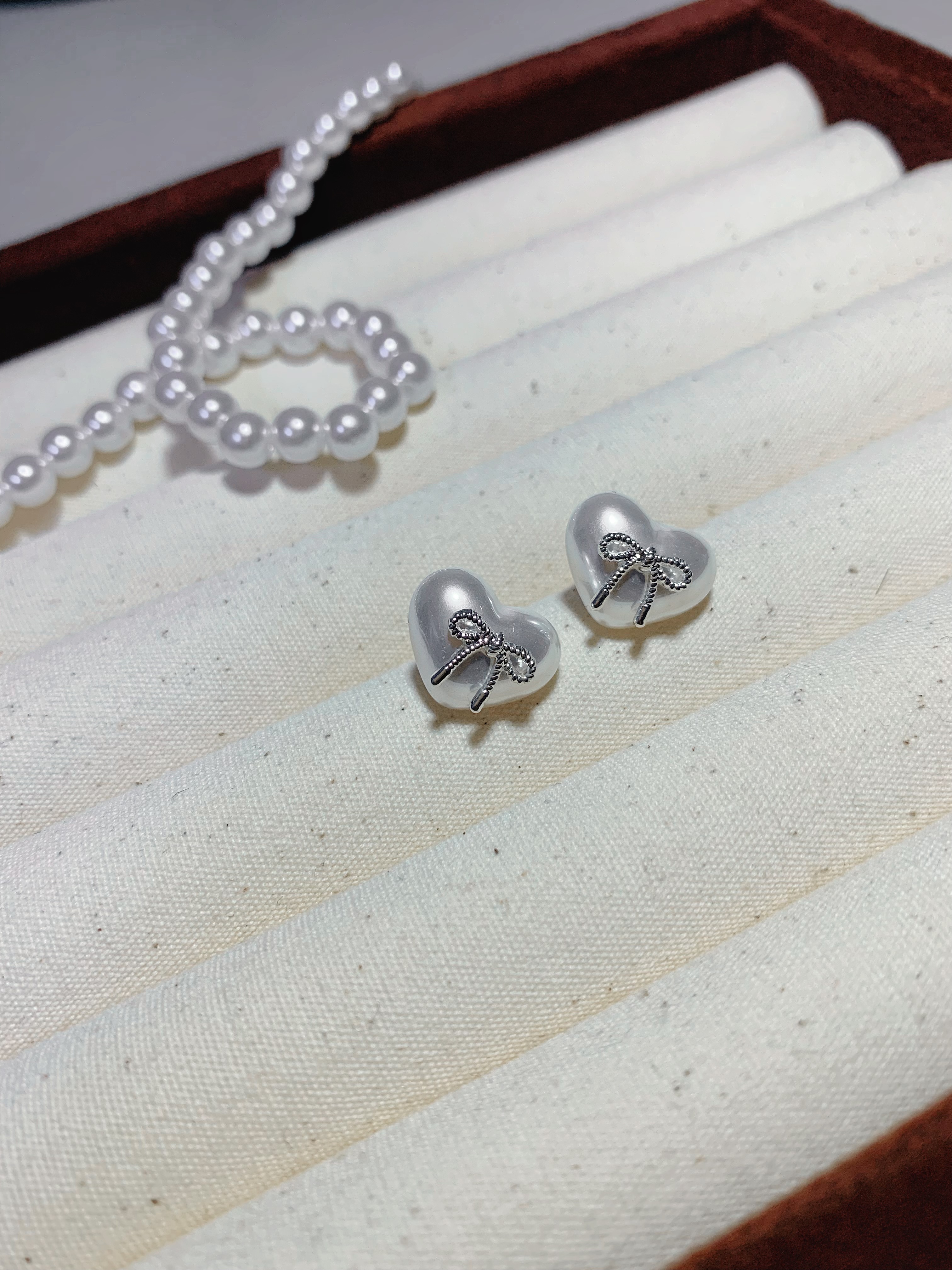 E03-珍珠桃心蝴蝶結