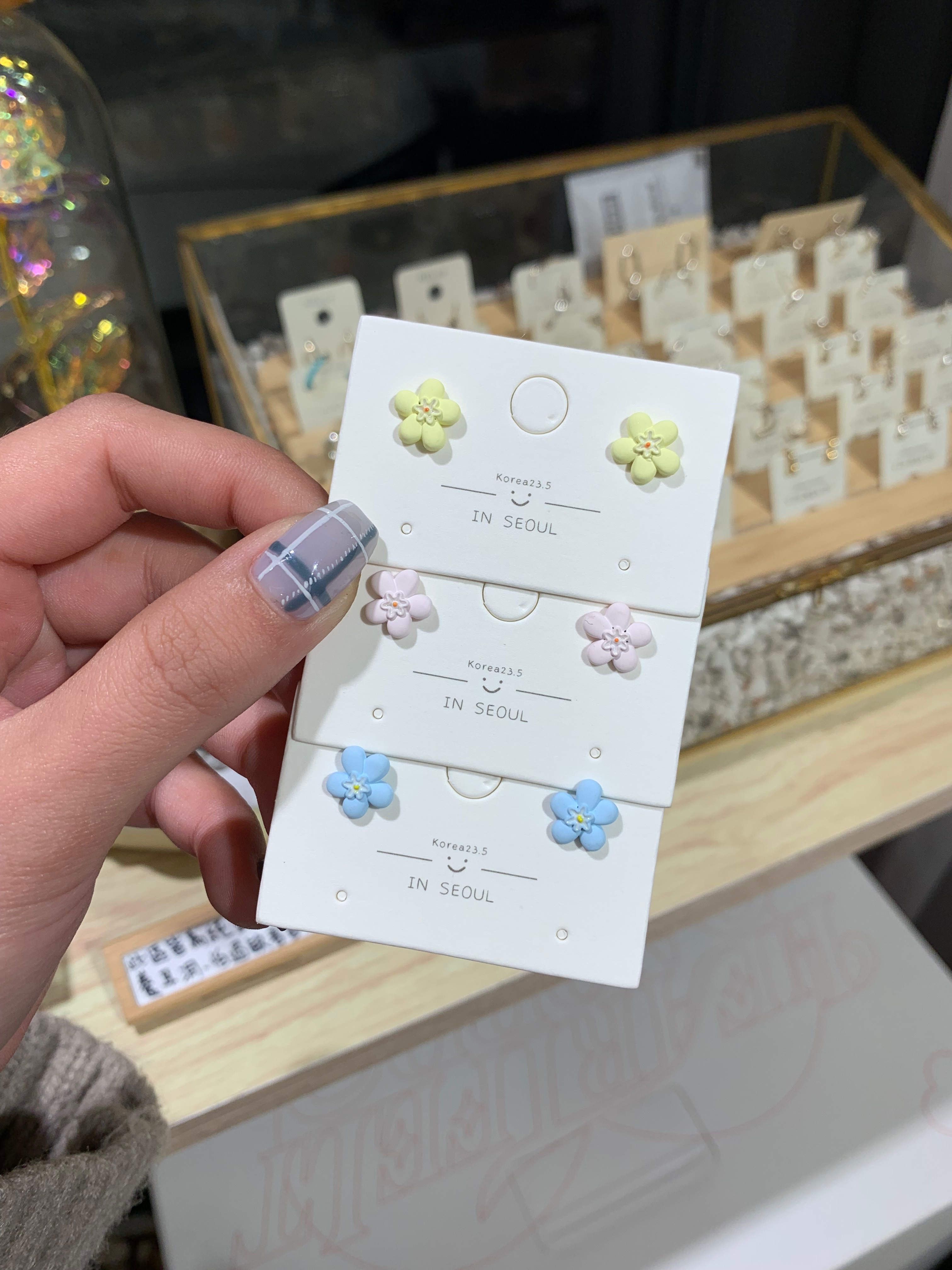 春日奶油小花耳環