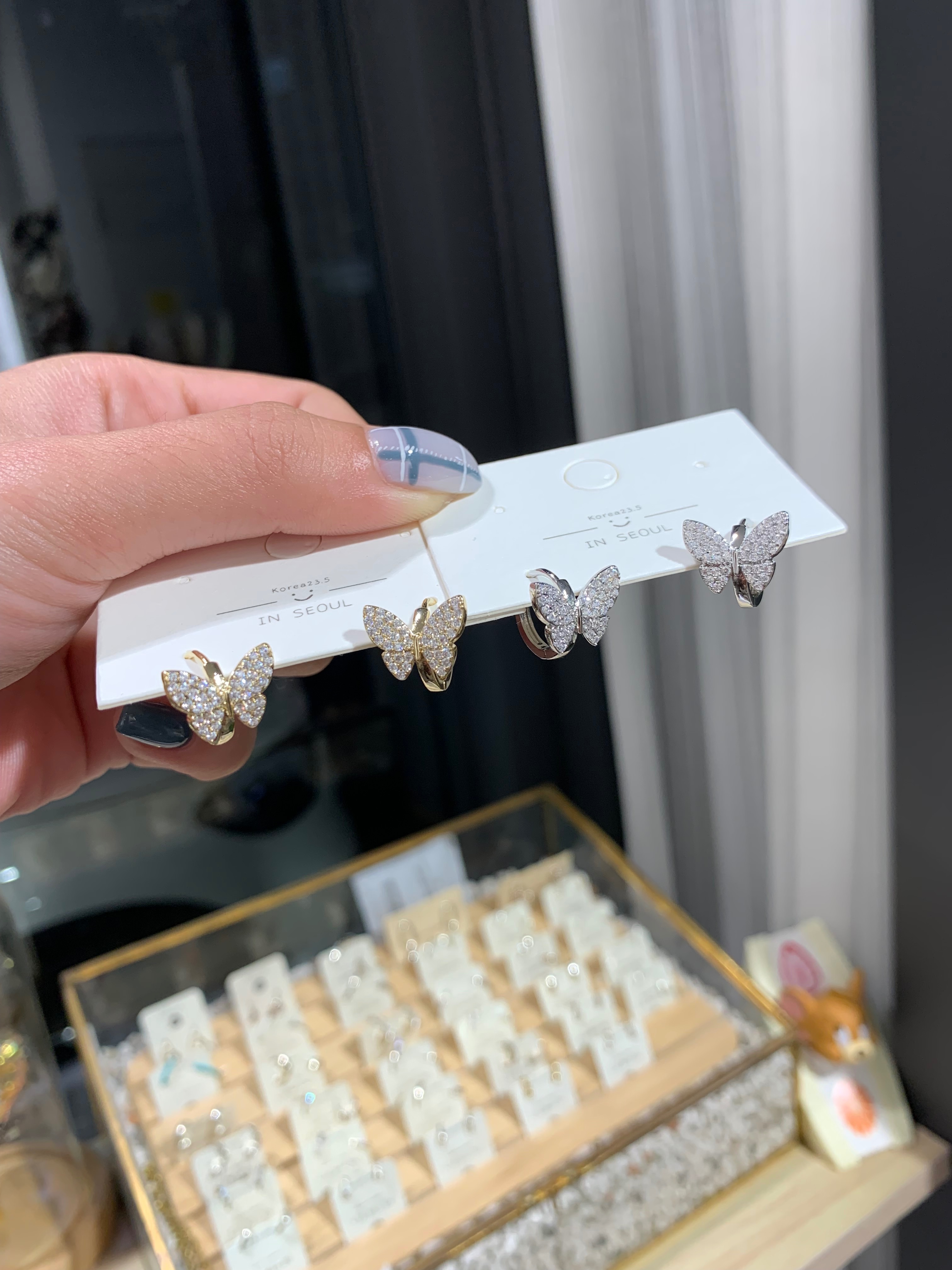 滿鑽蝴蝶耳扣🦋