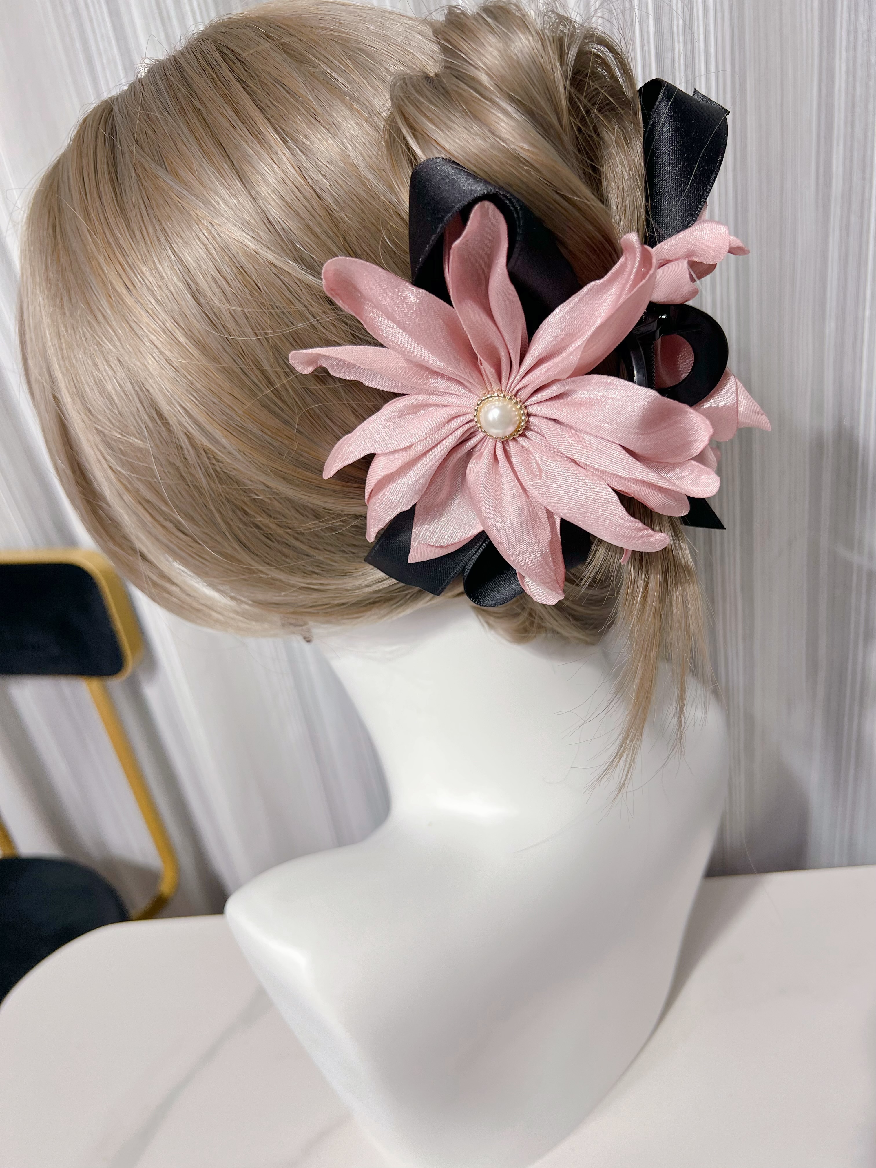 手工緞面大花❀鯊魚夾*髮量多ok!