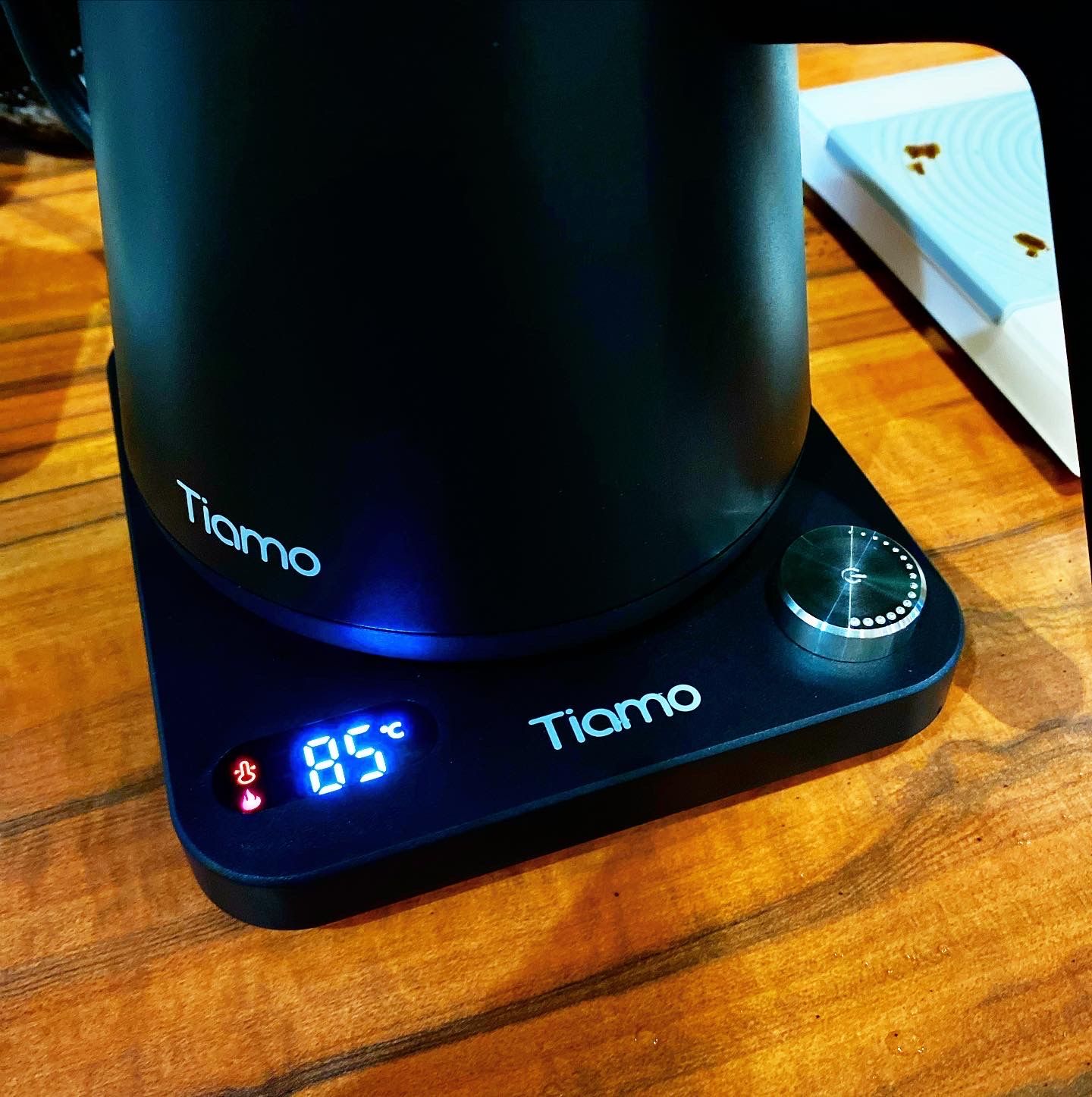 Tiamo 最新版 定溫恆溫手沖咖啡壺 泡茶也好用 細嘴水流