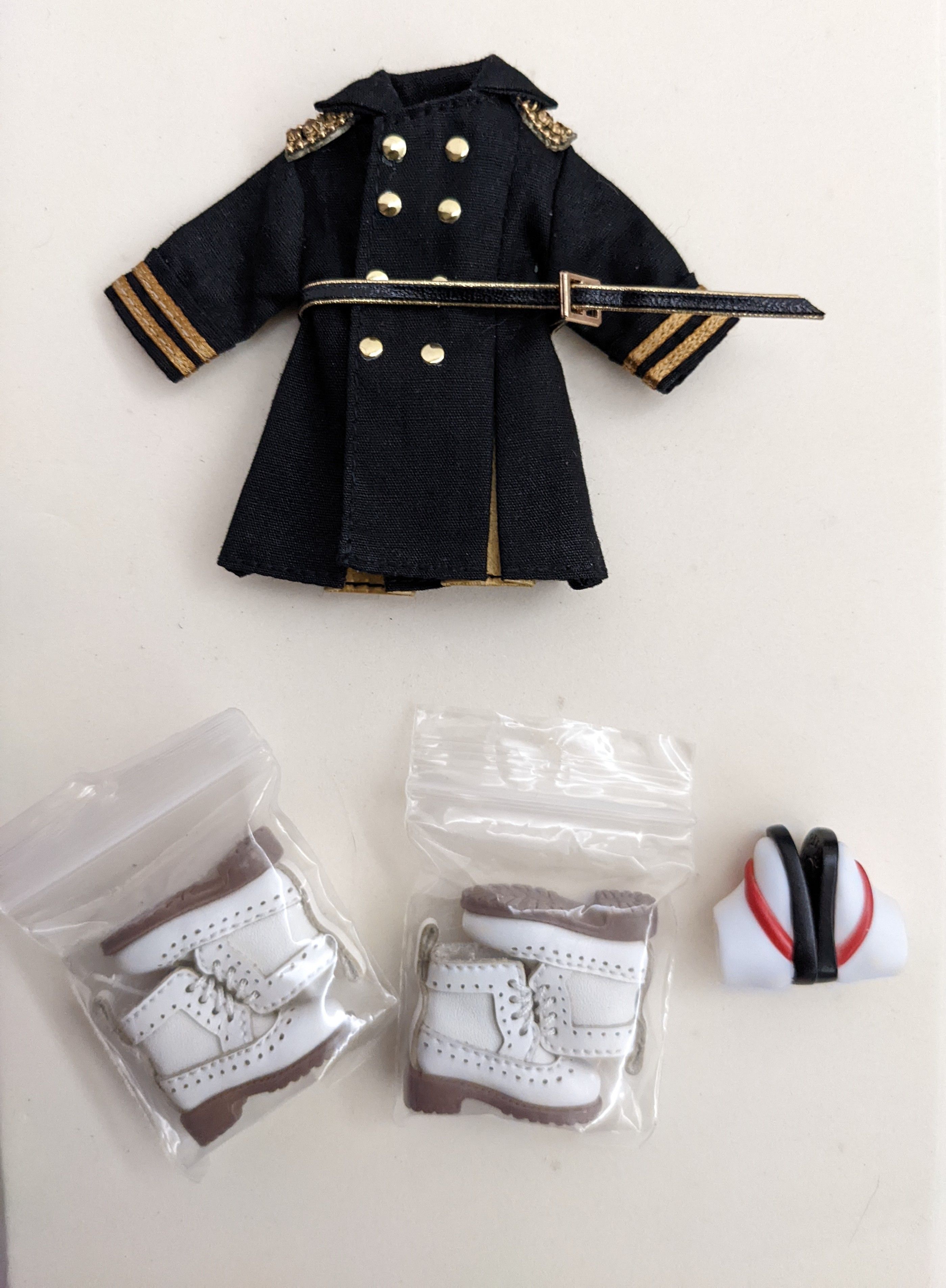 韓國ninimal黑色軍裝和糖豆家鞋子
