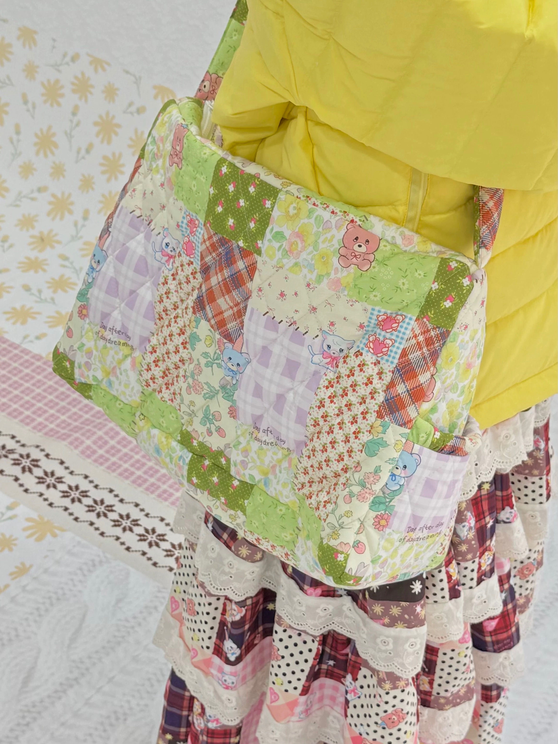 New🎀 niobium聯名 絎縫拼色斜挎包