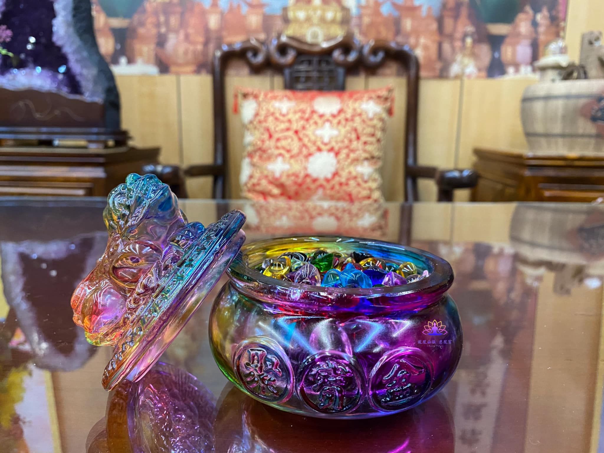 ☯鳳凰山脈 慈凰宮☯七彩水晶琉璃貔貅招財進寶聚寶盆 琉璃元寶 七彩琉璃貔貅聚寶盆 七彩水晶 水晶貔貅聚寶盆