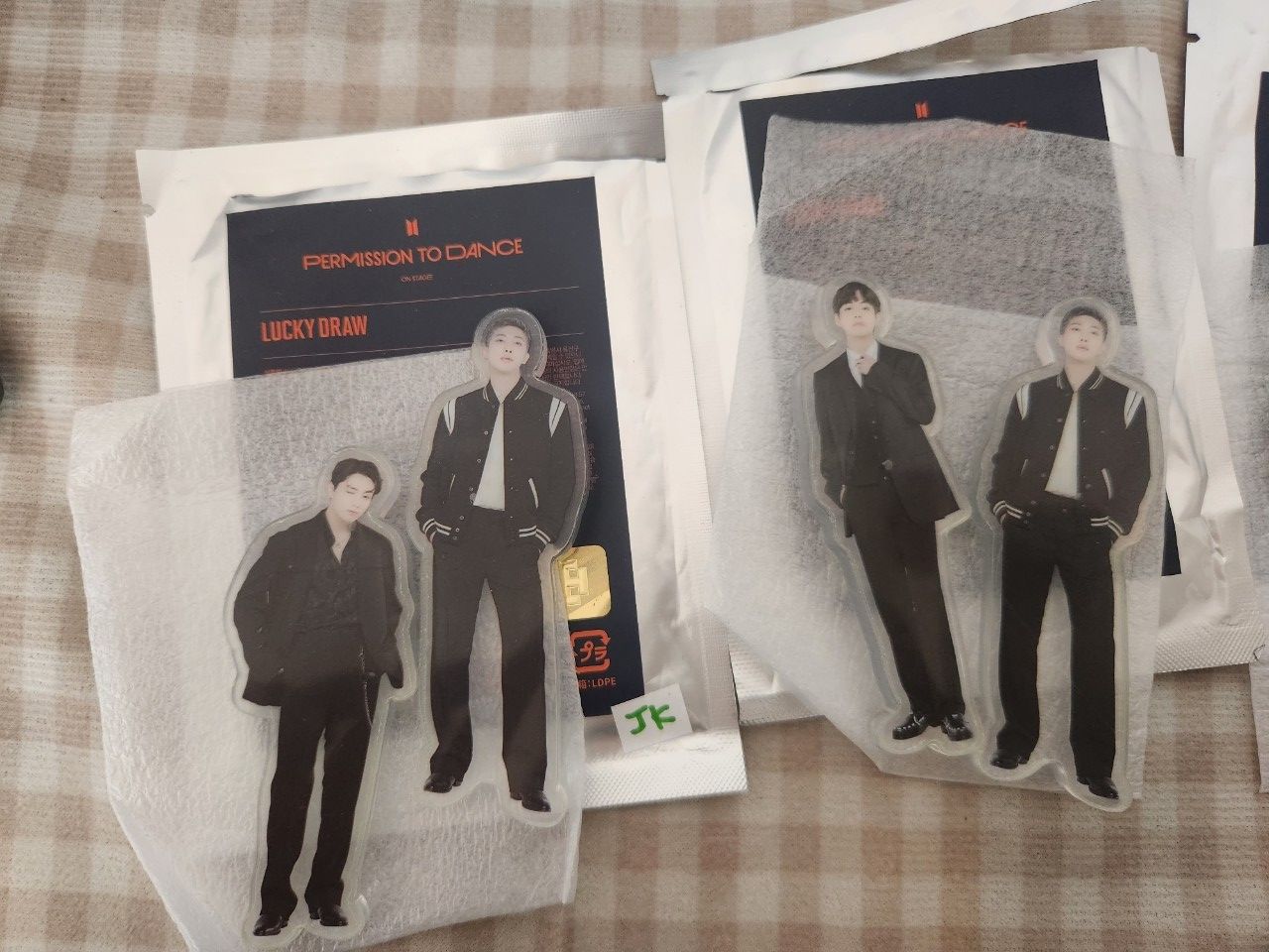 BTS LUCKY DRAW 全新都沒有拆模