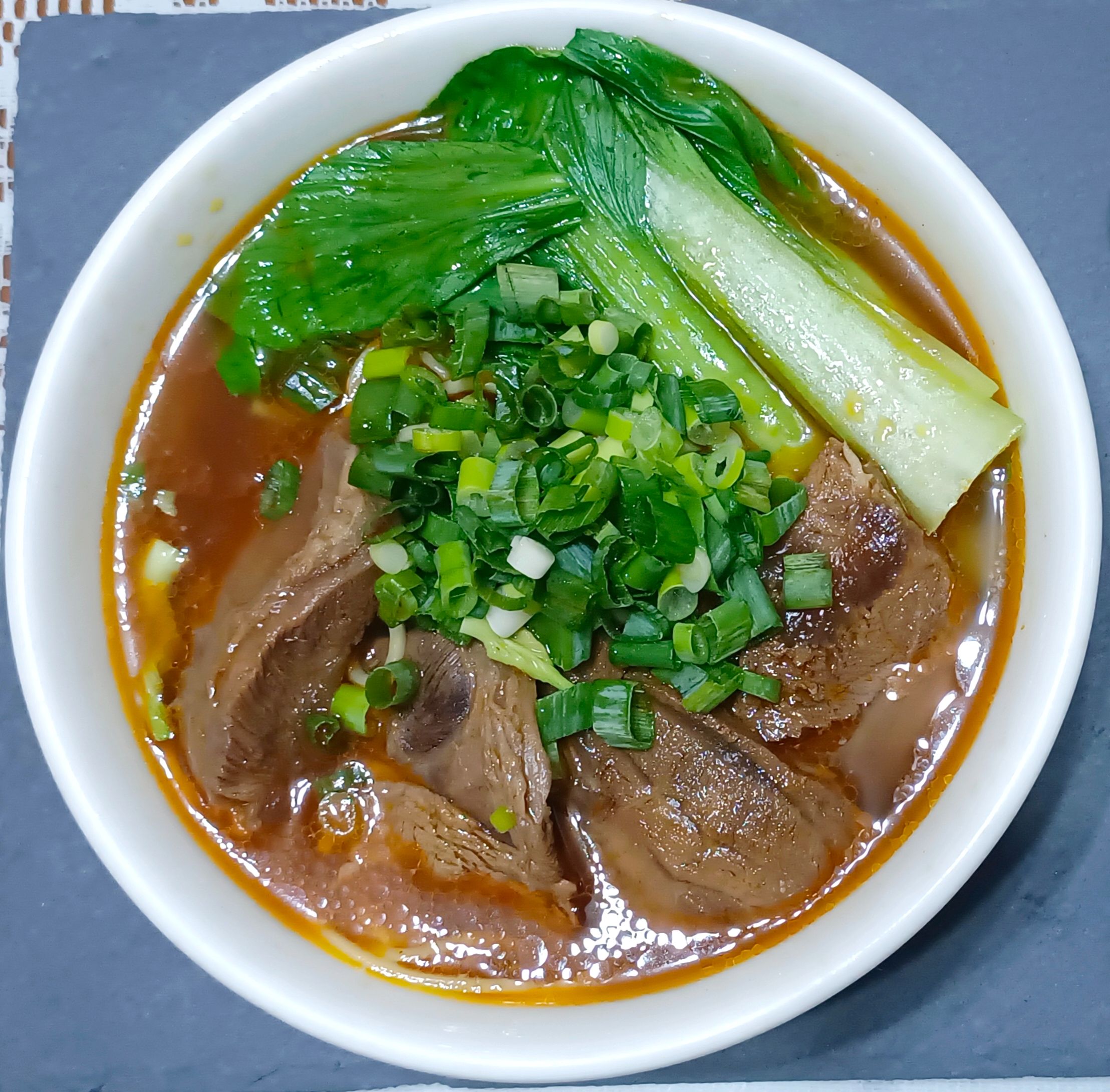 戴師傅愛辣妹牛肉麵 （辣）