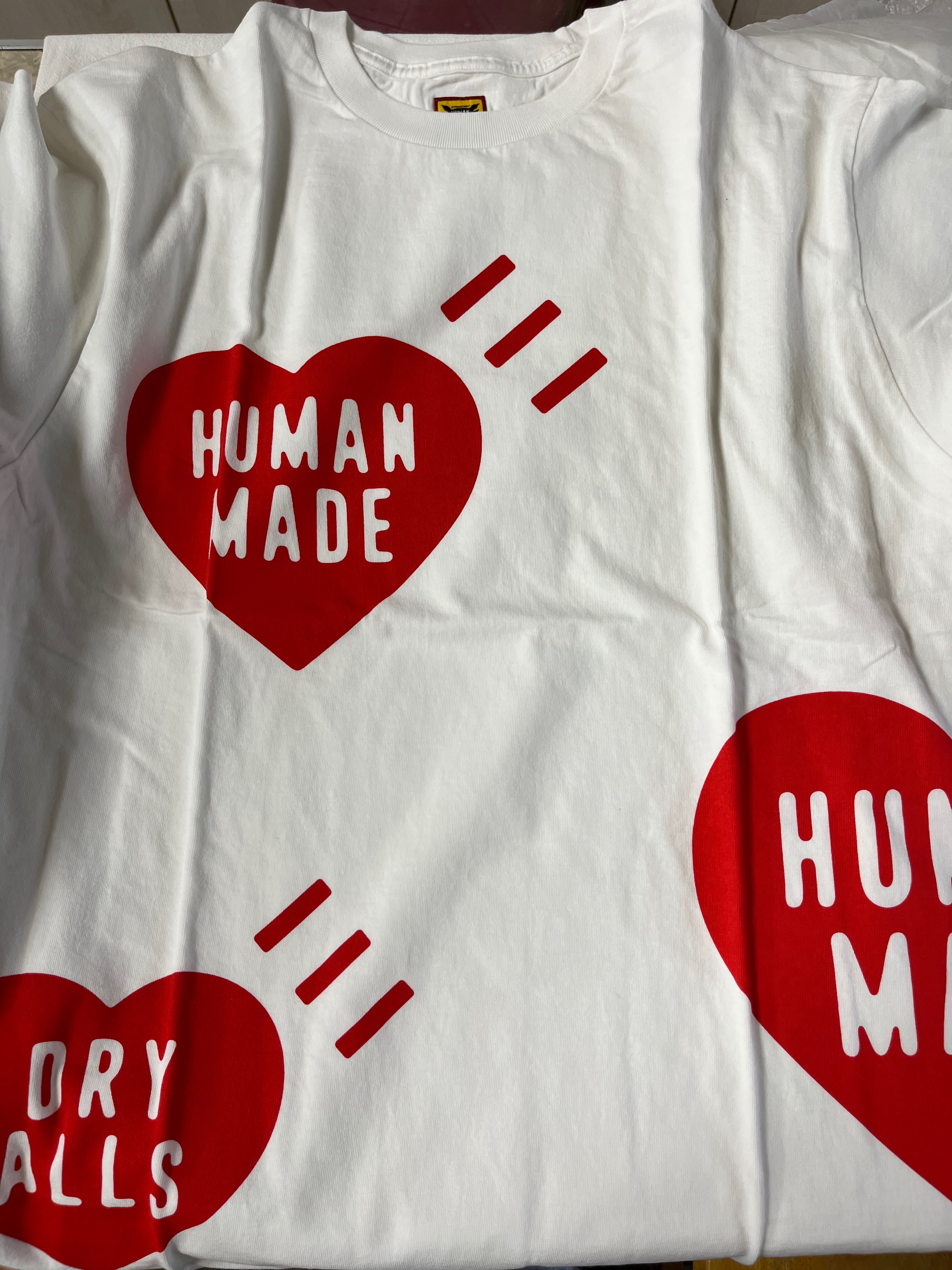 Human made 愛心大logo L號上衣