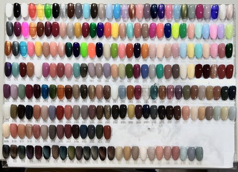 全新。RUYIYA全套色膠全套色膠183色。請下單數量三。高質感罐裝色膠❤️超級優惠數量請按正確。