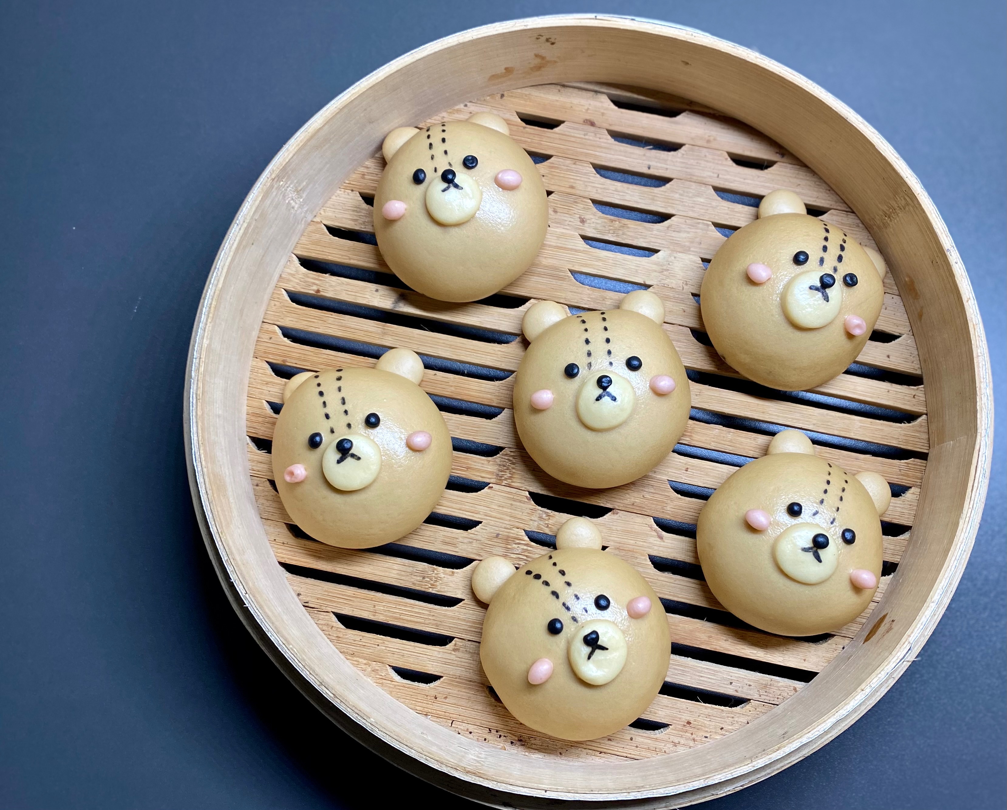 學校小熊黑糖包