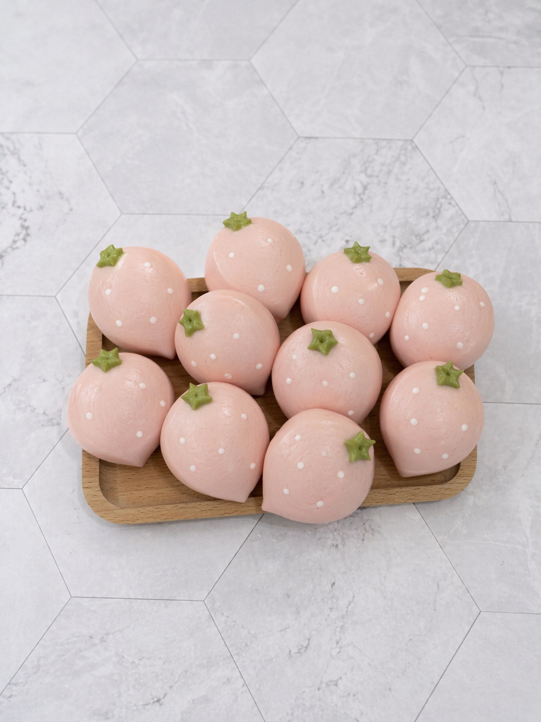 草莓造型鮮奶饅頭